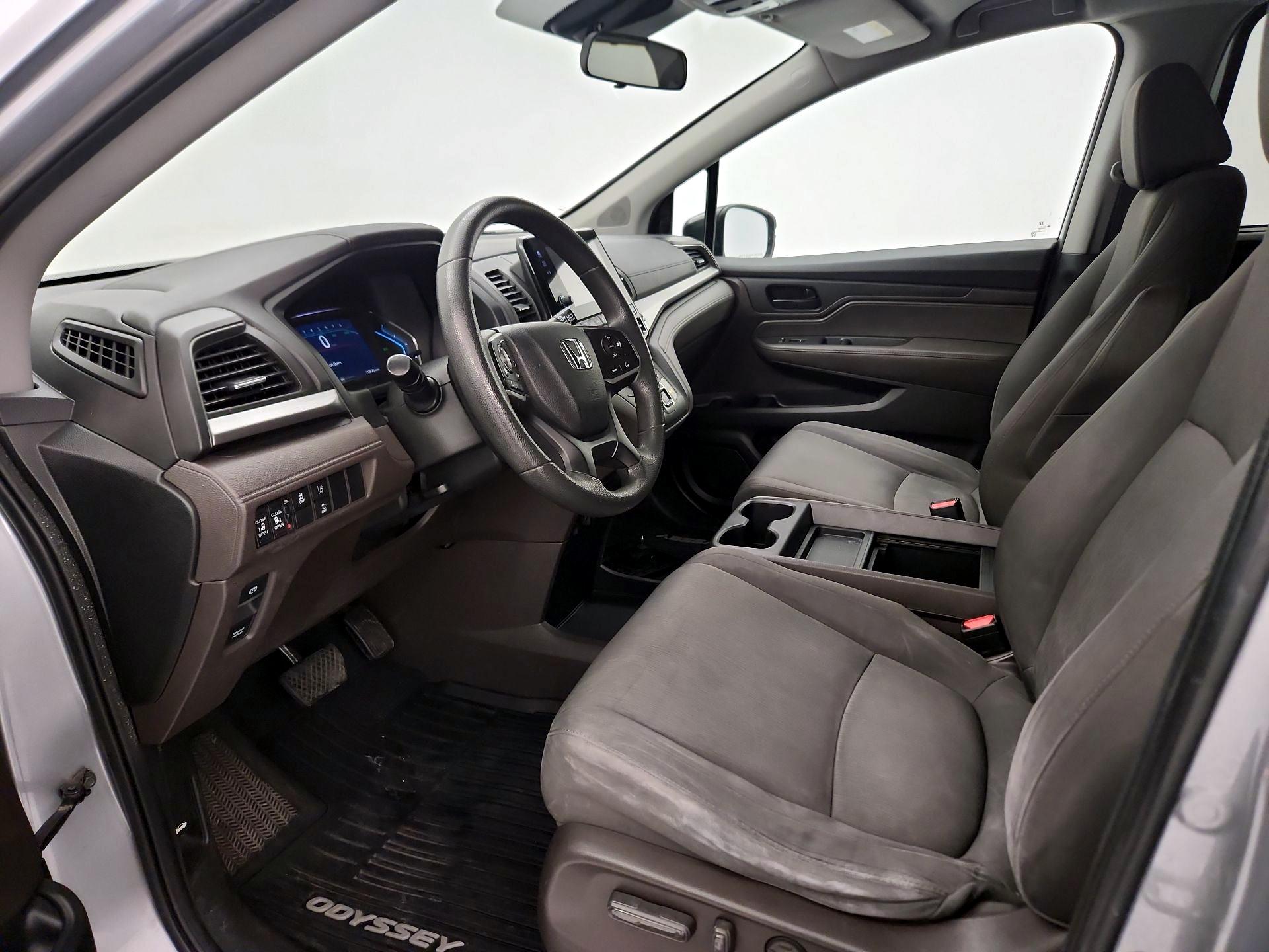 Thumbnail: 2019 Honda Odyssey - 11