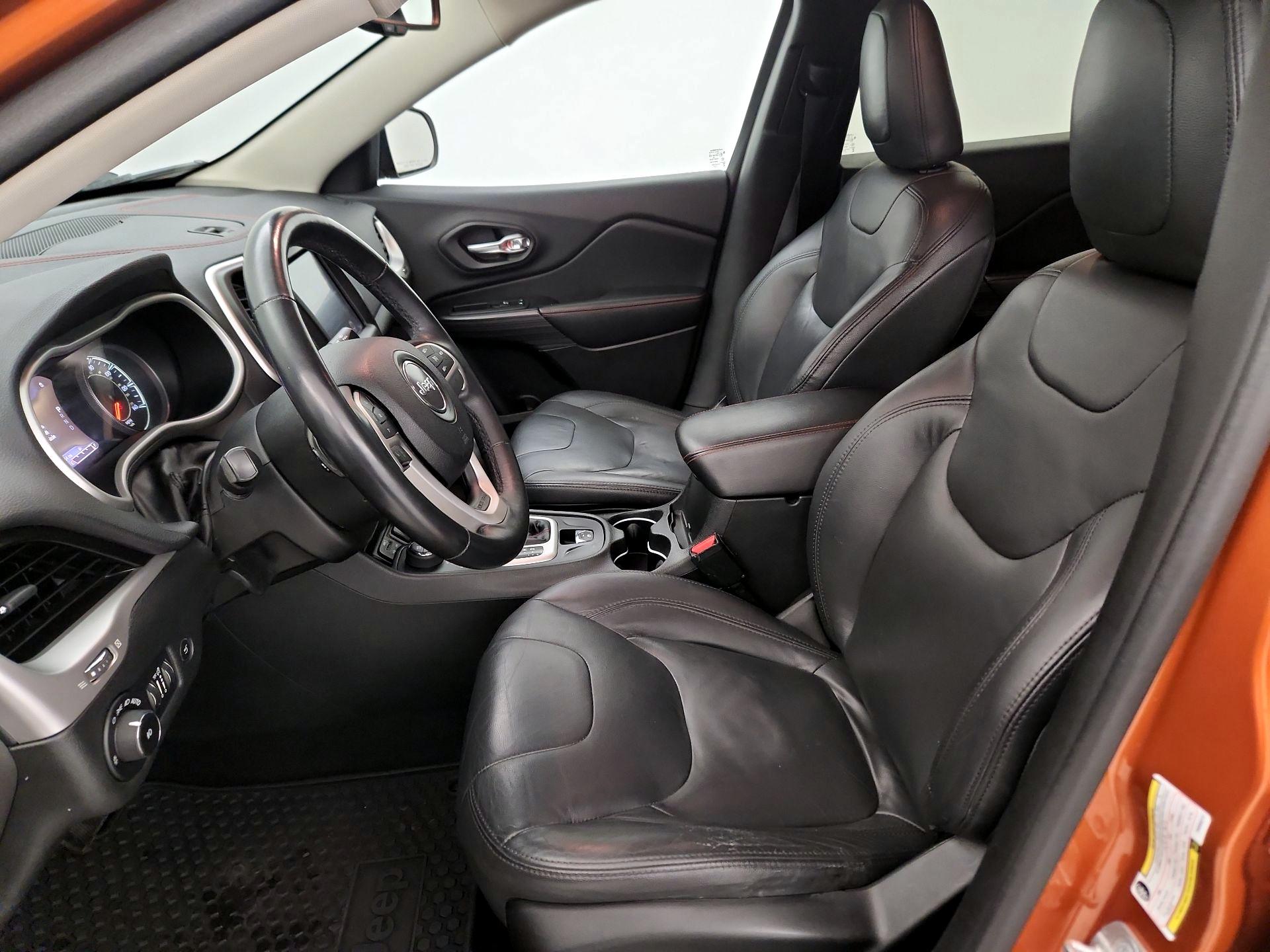 Thumbnail: 2015 Jeep Cherokee - 11