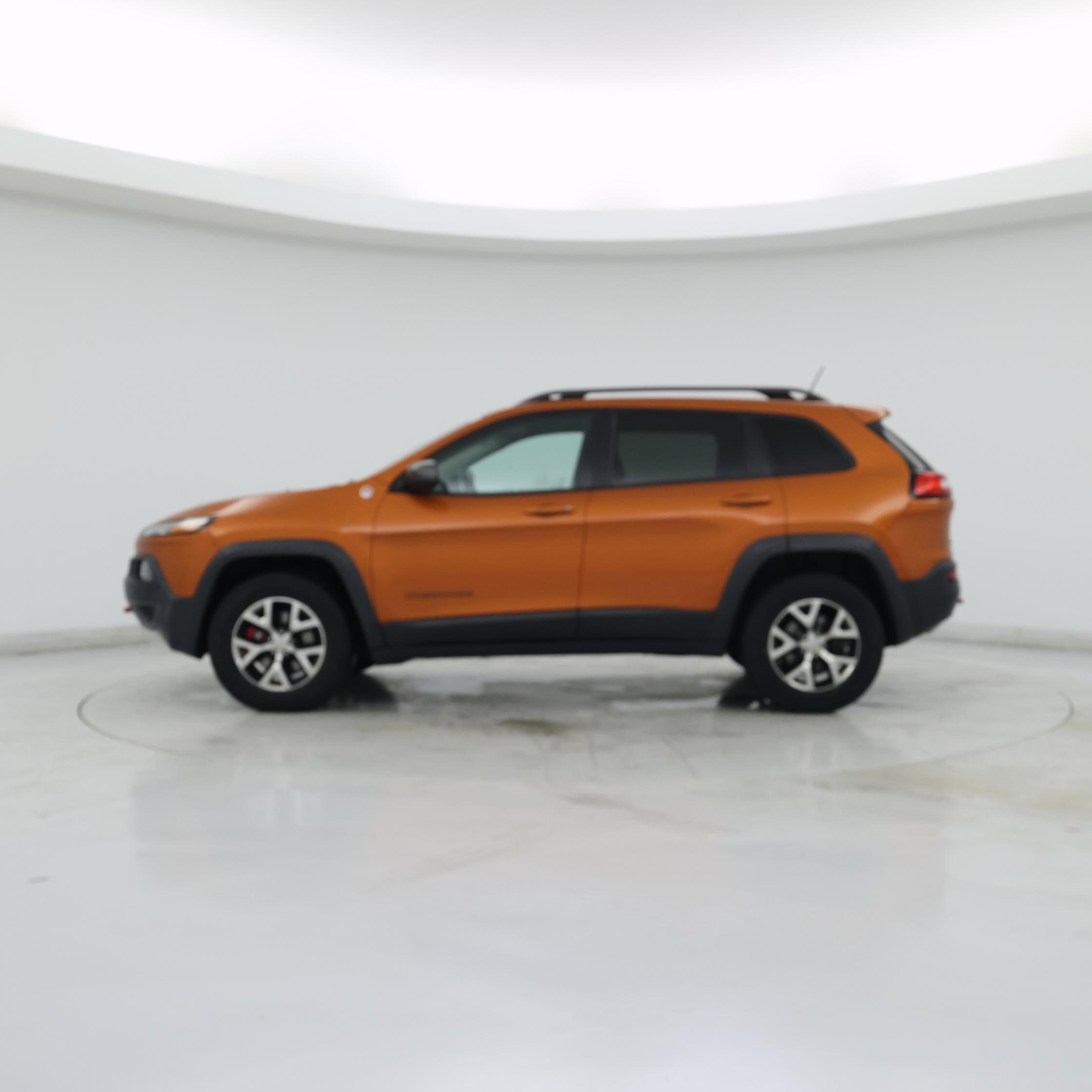 Thumbnail: 2015 Jeep Cherokee - 3