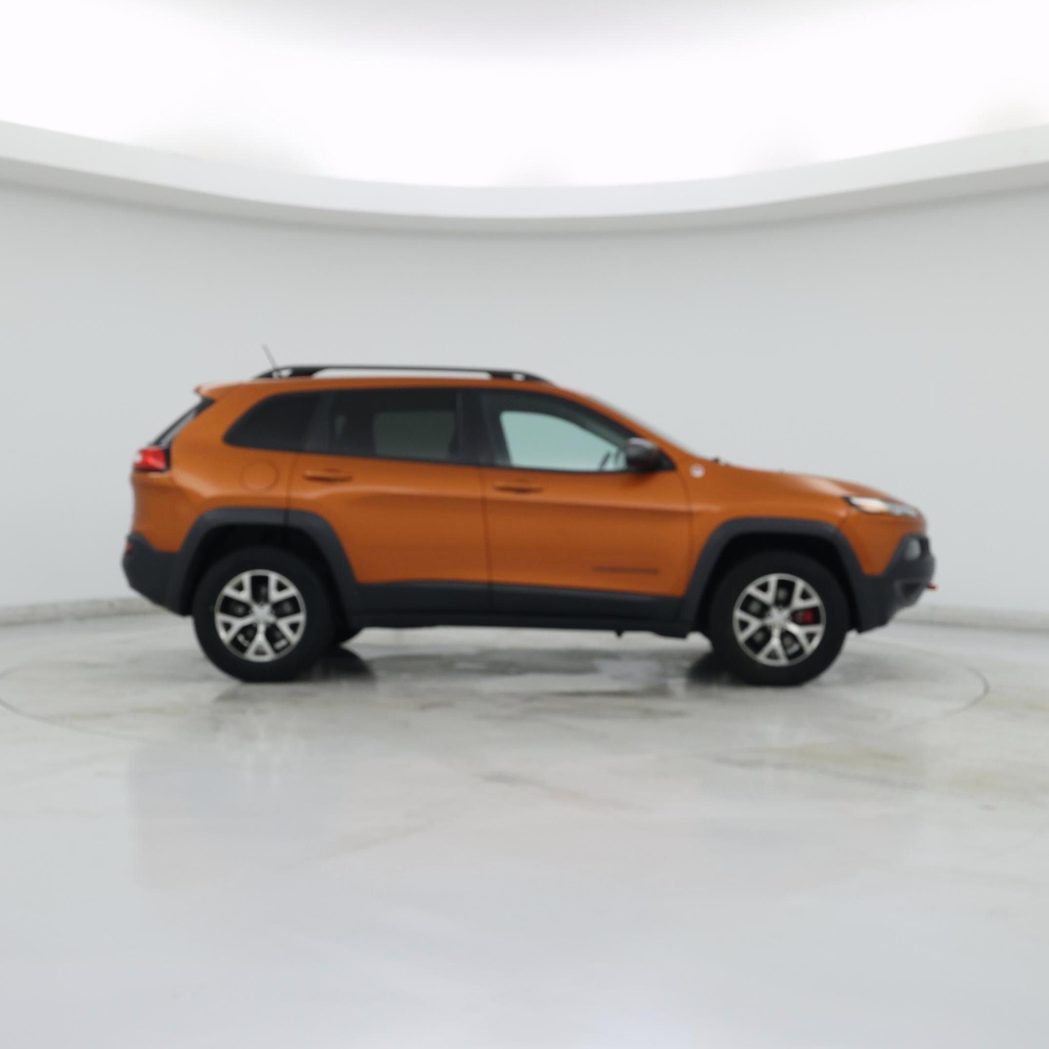 Thumbnail: 2015 Jeep Cherokee - 7
