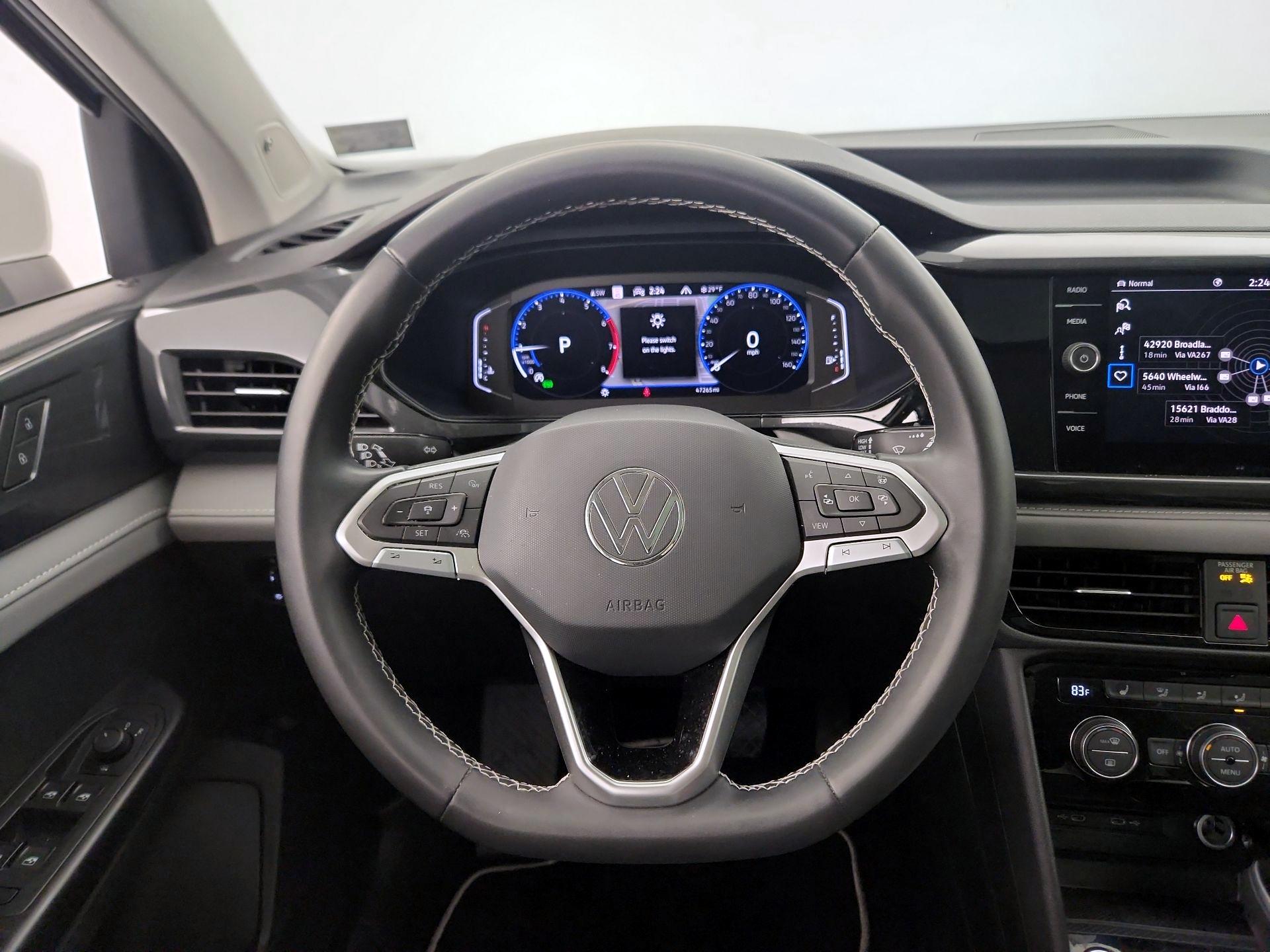 Thumbnail: 2023 Volkswagen Taos - 10