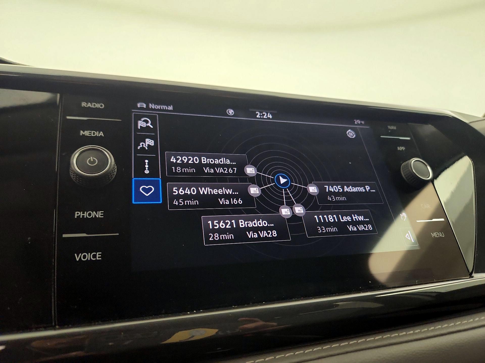 Thumbnail: 2023 Volkswagen Taos - 14