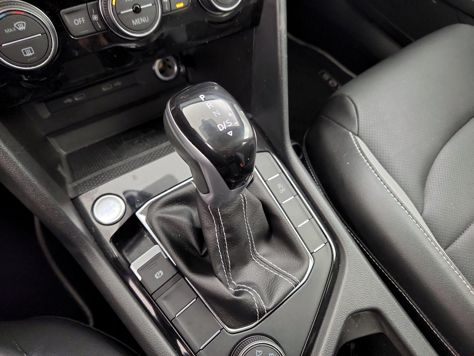 Thumbnail: 2023 Volkswagen Taos - 18