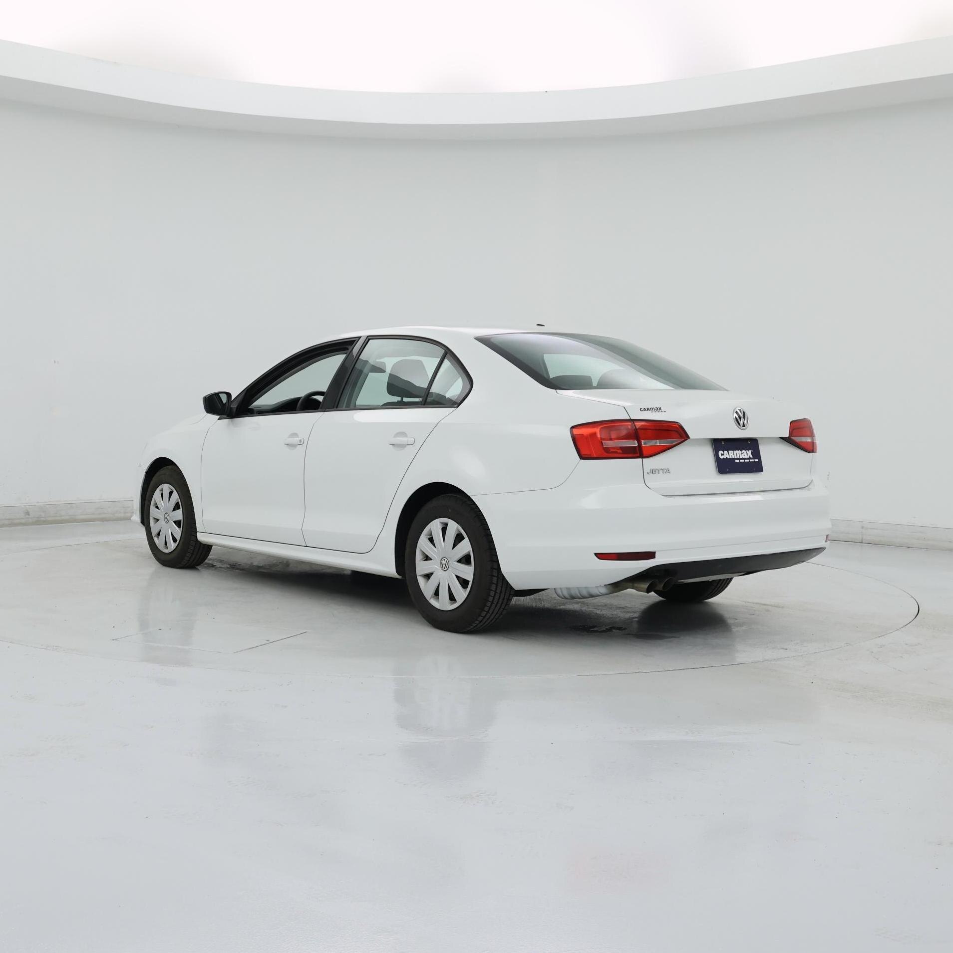 Thumbnail: 2015 Volkswagen Jetta - 2