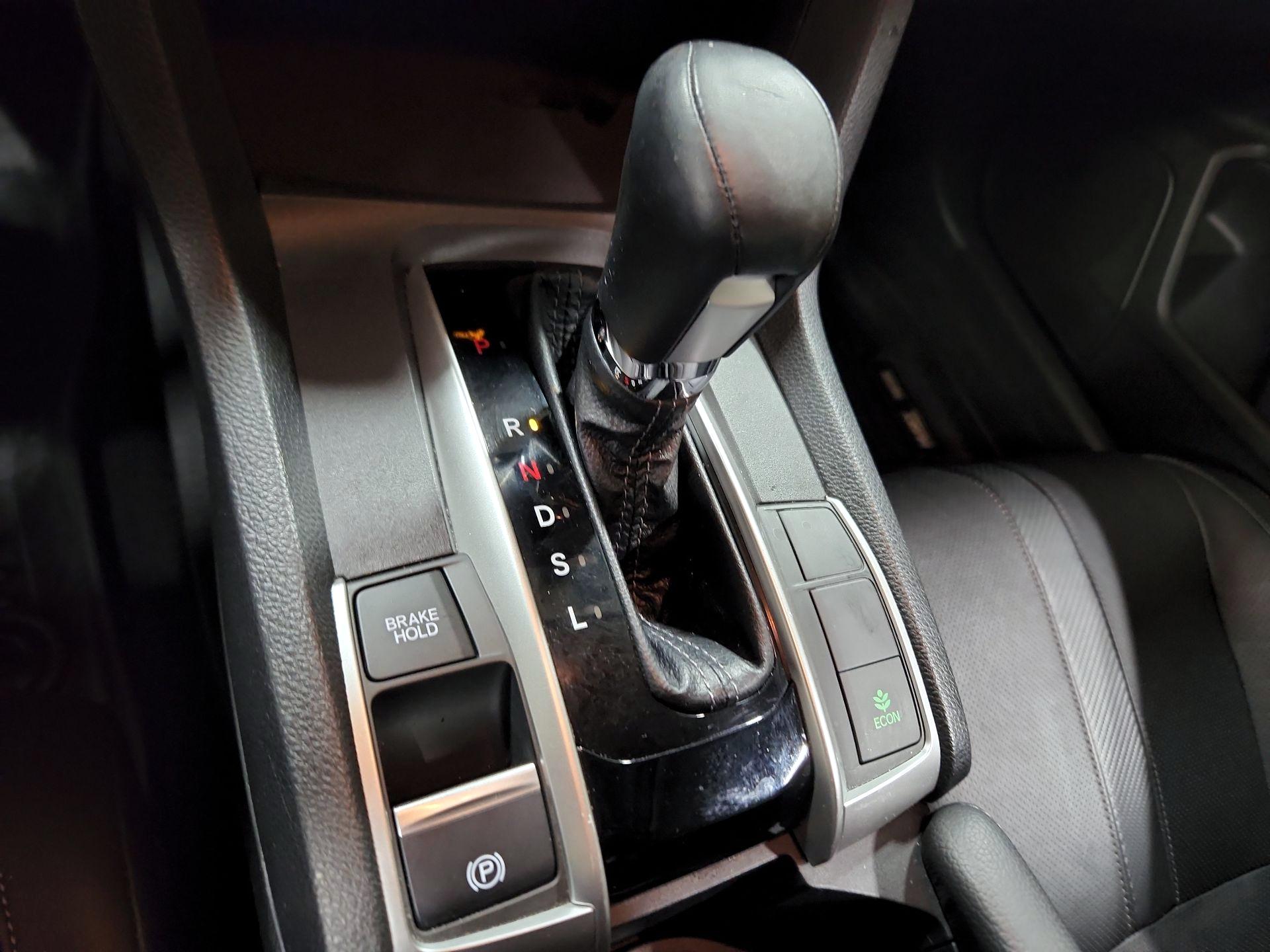 Thumbnail: 2018 Honda Civic - 15