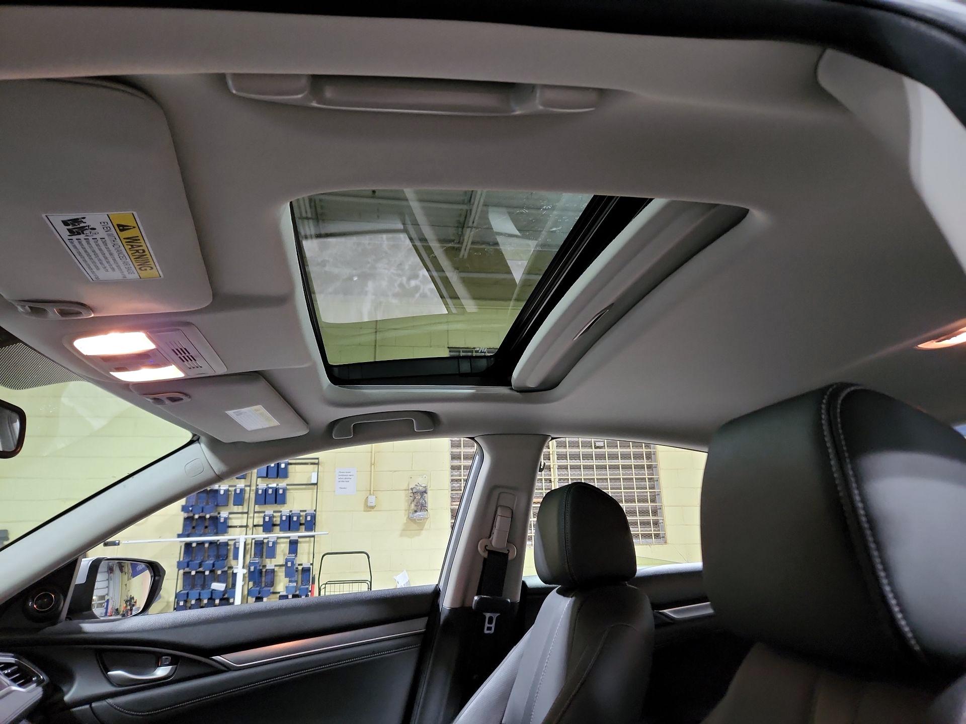 Thumbnail: 2018 Honda Civic - 17