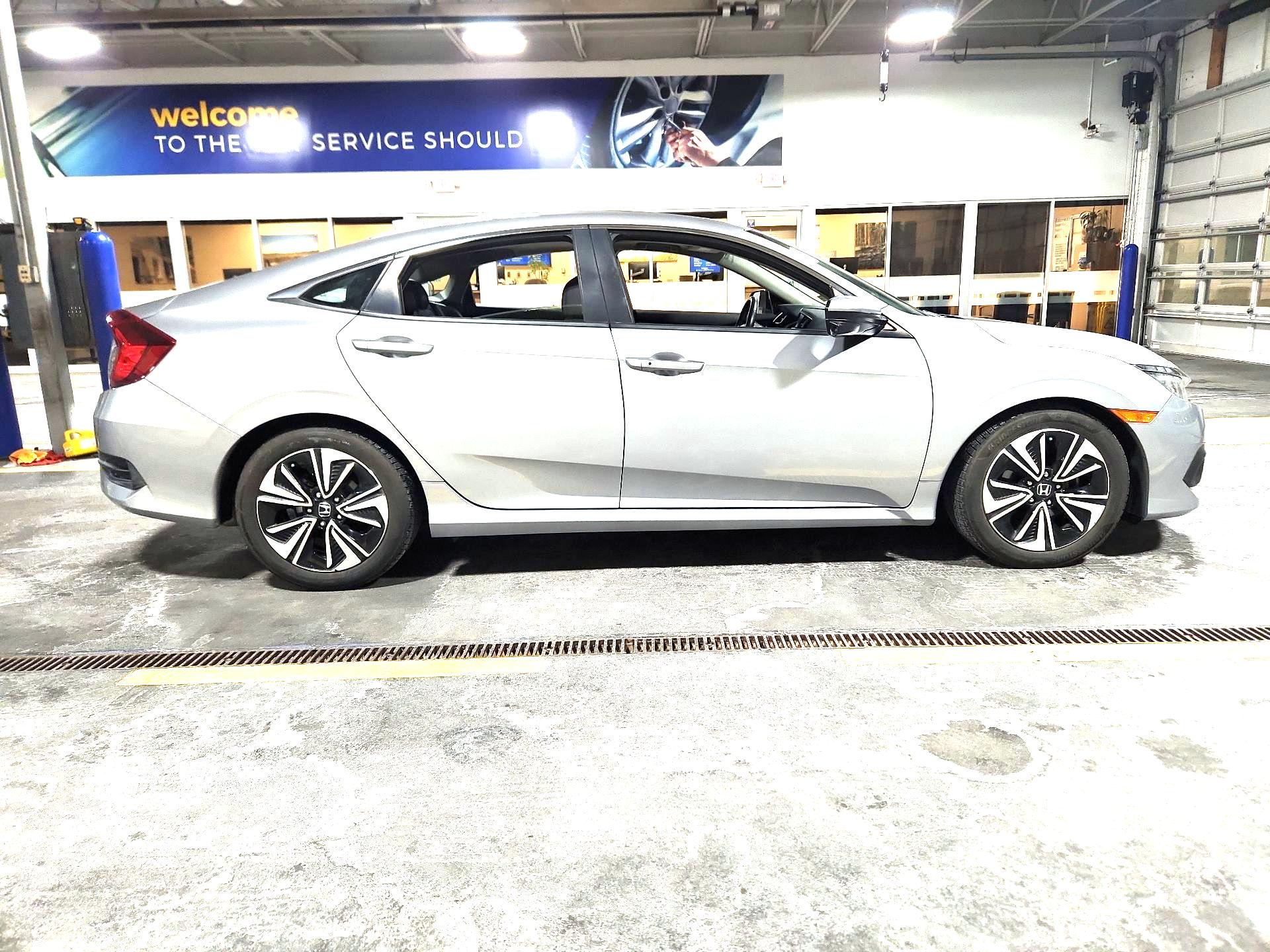 Thumbnail: 2018 Honda Civic - 4