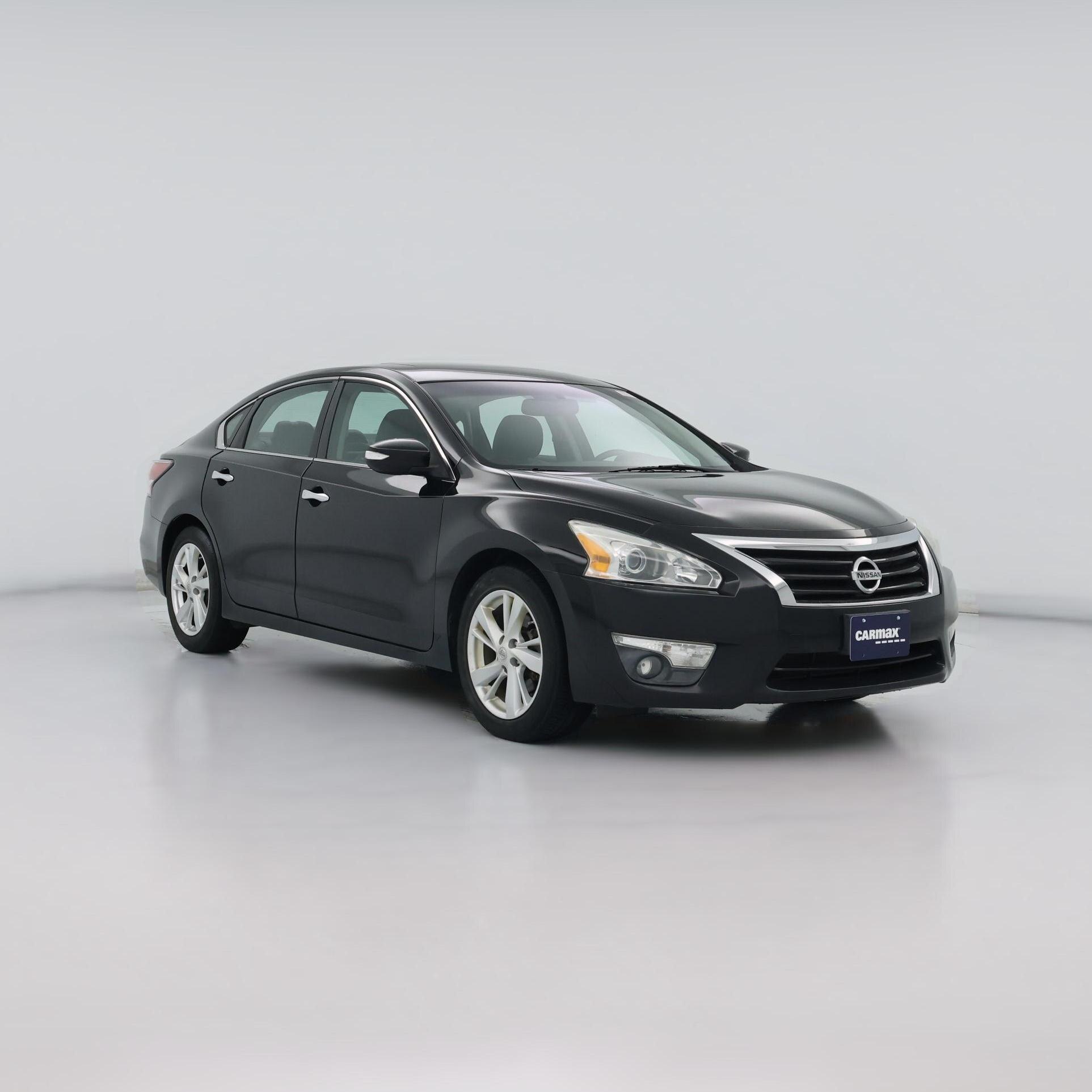 Thumbnail: 2015 Nissan Altima - 1