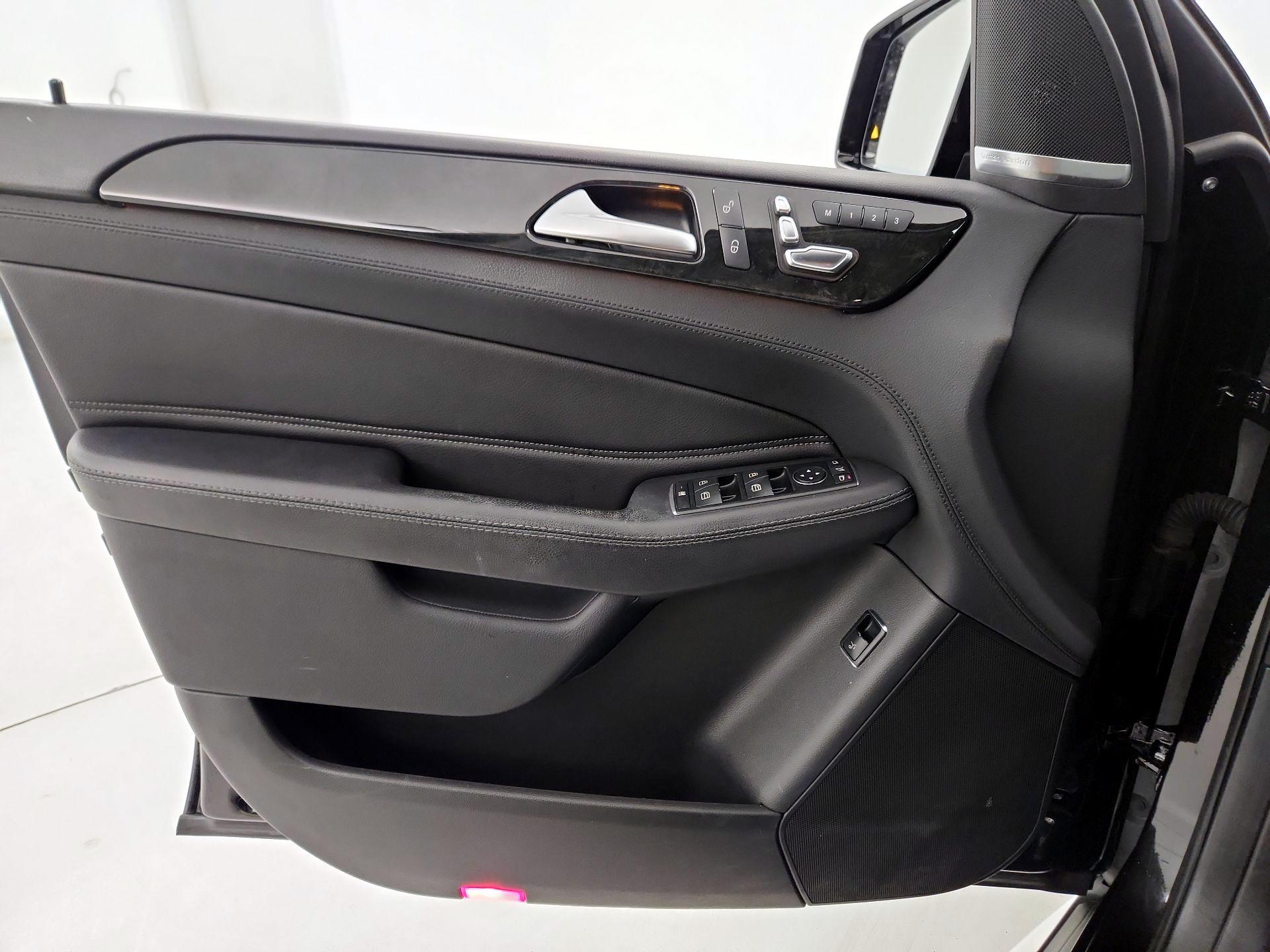 Thumbnail: 2018 Mercedes-Benz GLE - 12