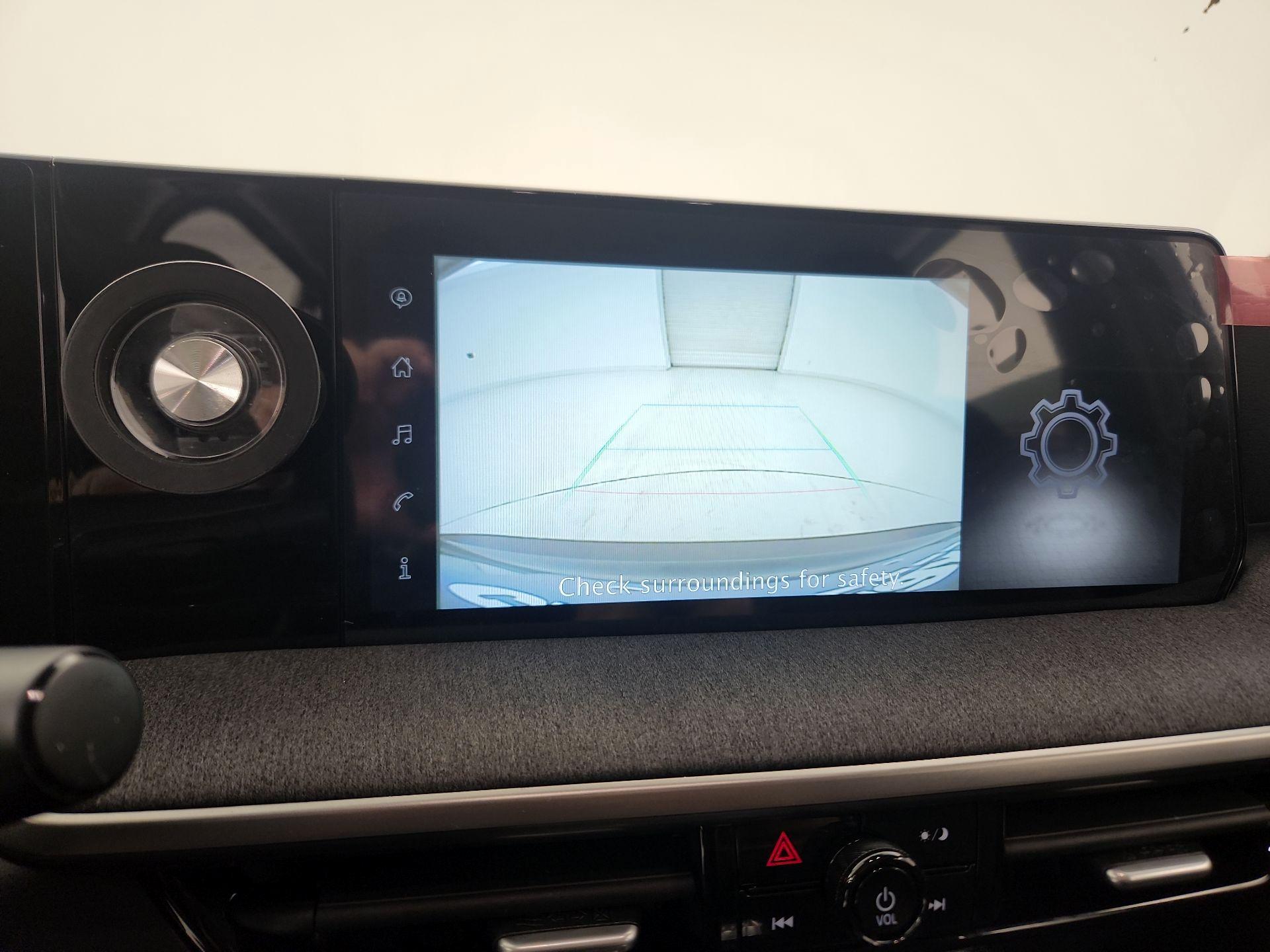 Thumbnail: 2025 Nissan Kicks - 13