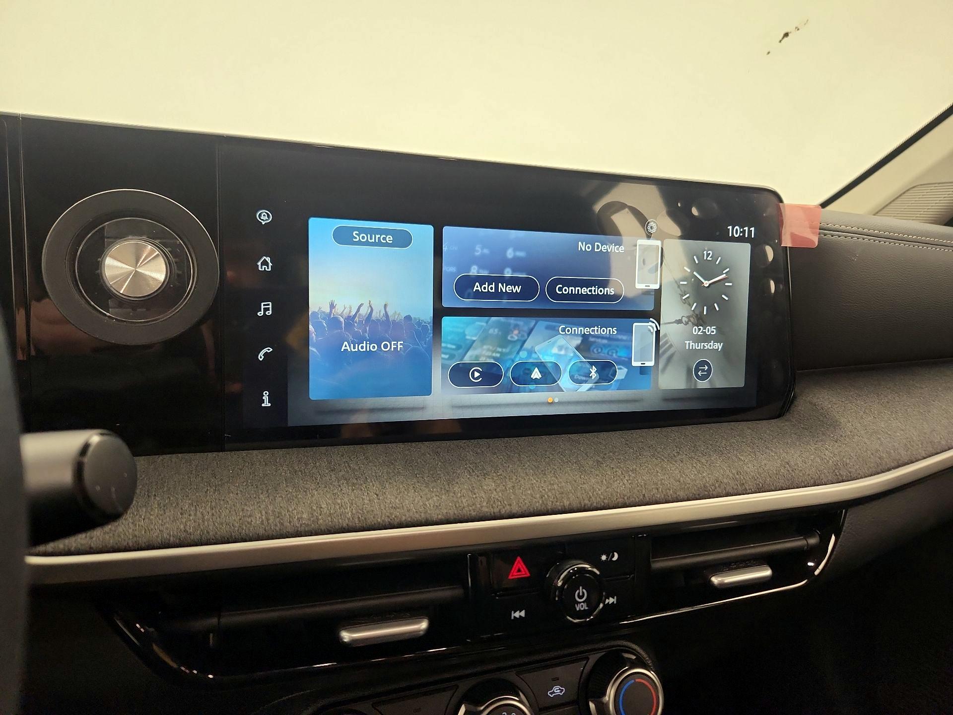 Thumbnail: 2025 Nissan Kicks - 14