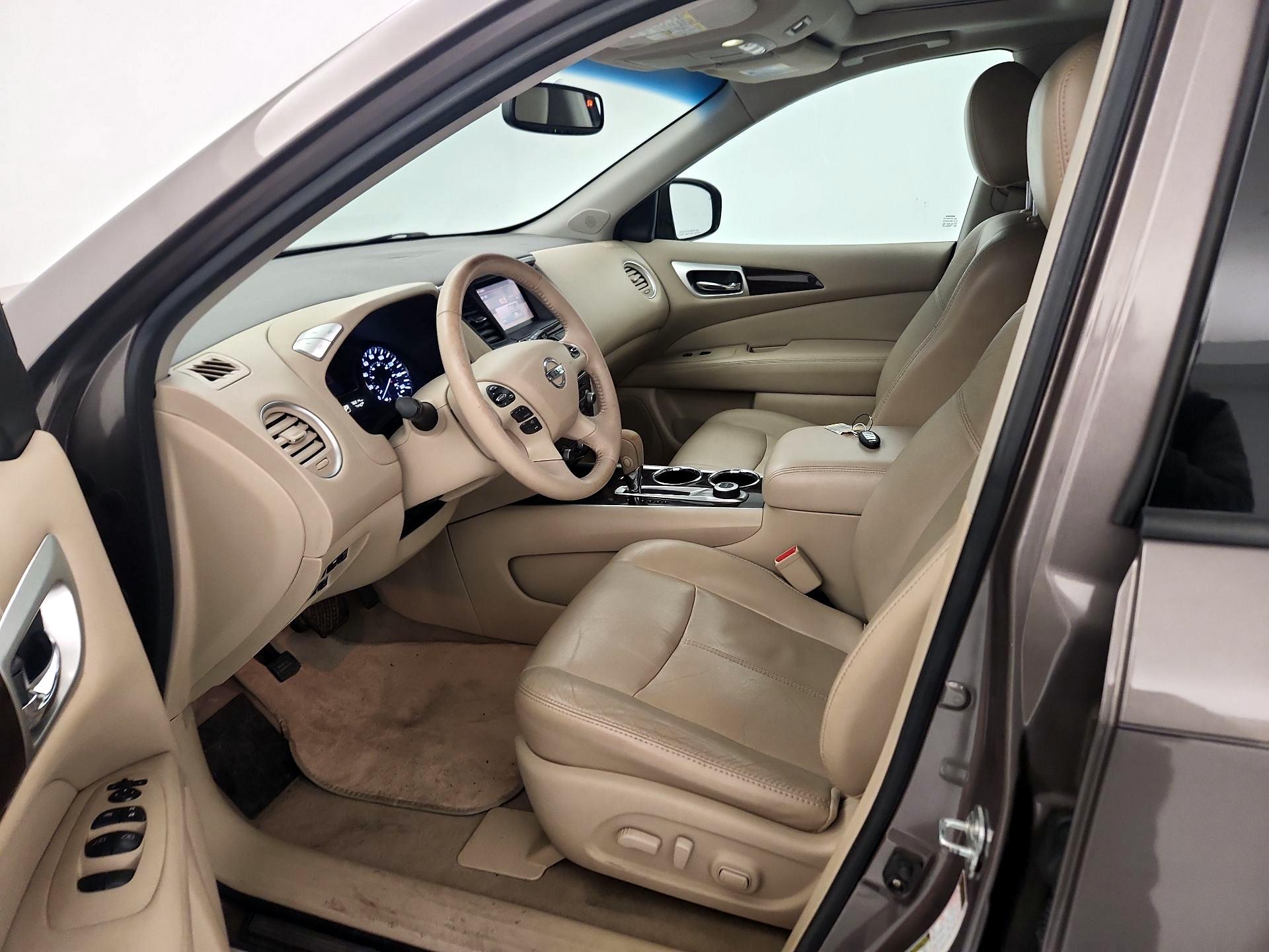 Thumbnail: 2014 Nissan Pathfinder - 11