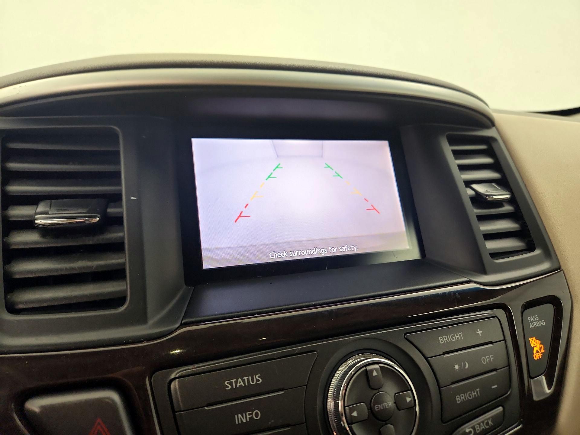 Thumbnail: 2014 Nissan Pathfinder - 14