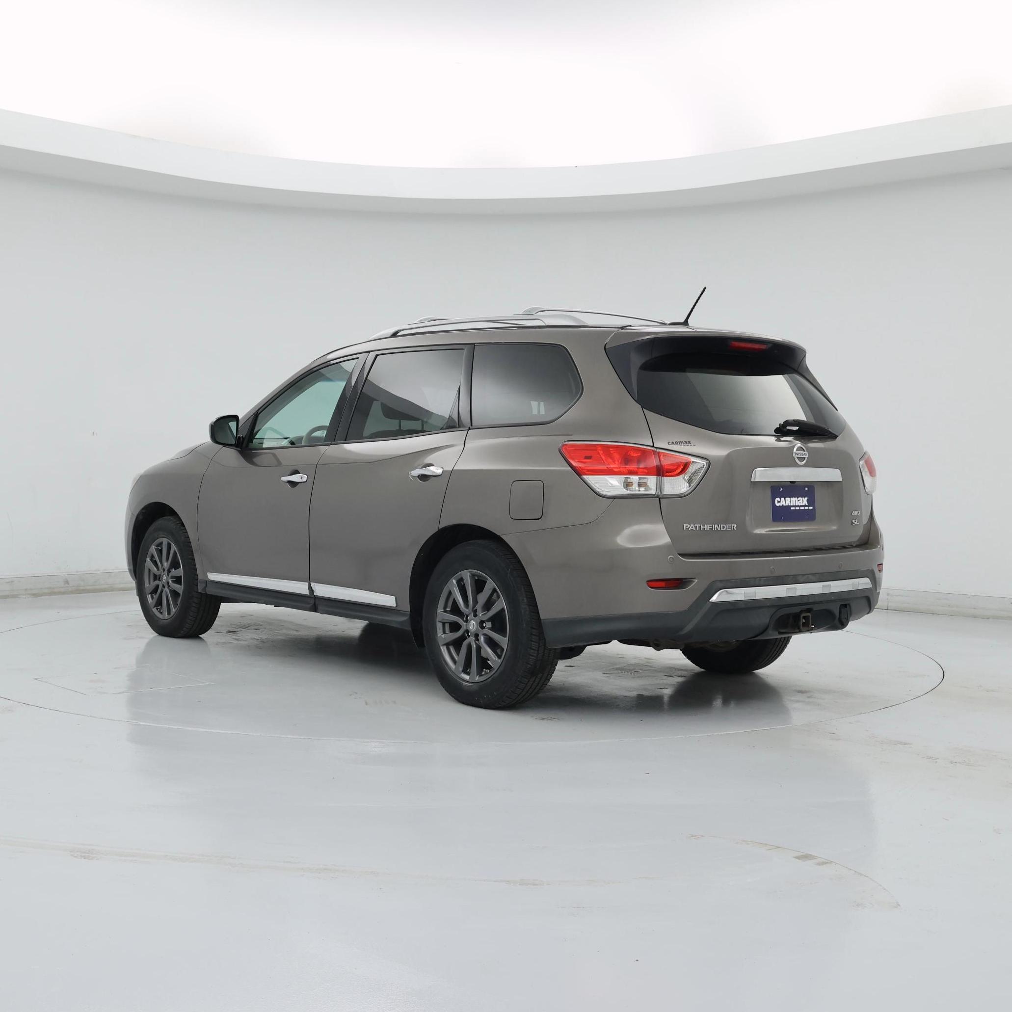 Thumbnail: 2014 Nissan Pathfinder - 2