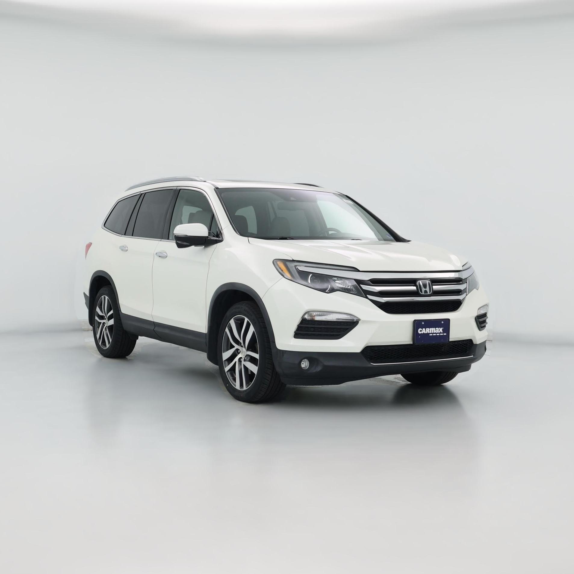 Thumbnail: 2017 Honda Pilot - 1