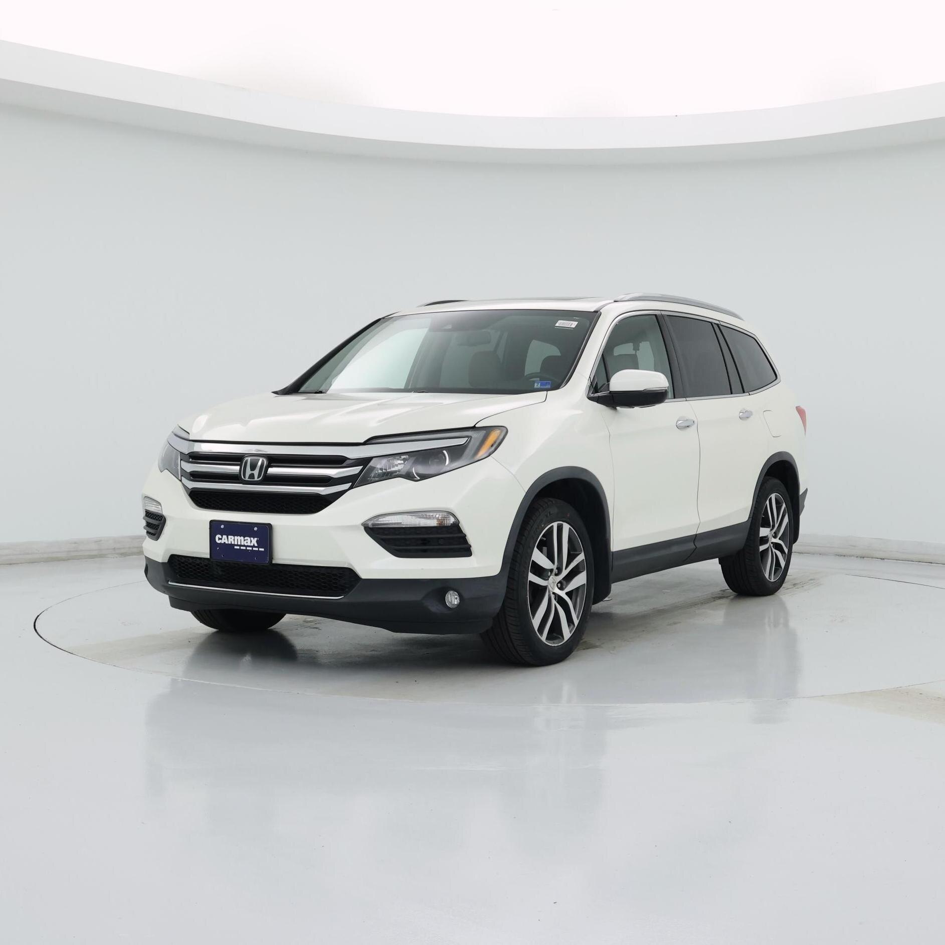 Thumbnail: 2017 Honda Pilot - 4