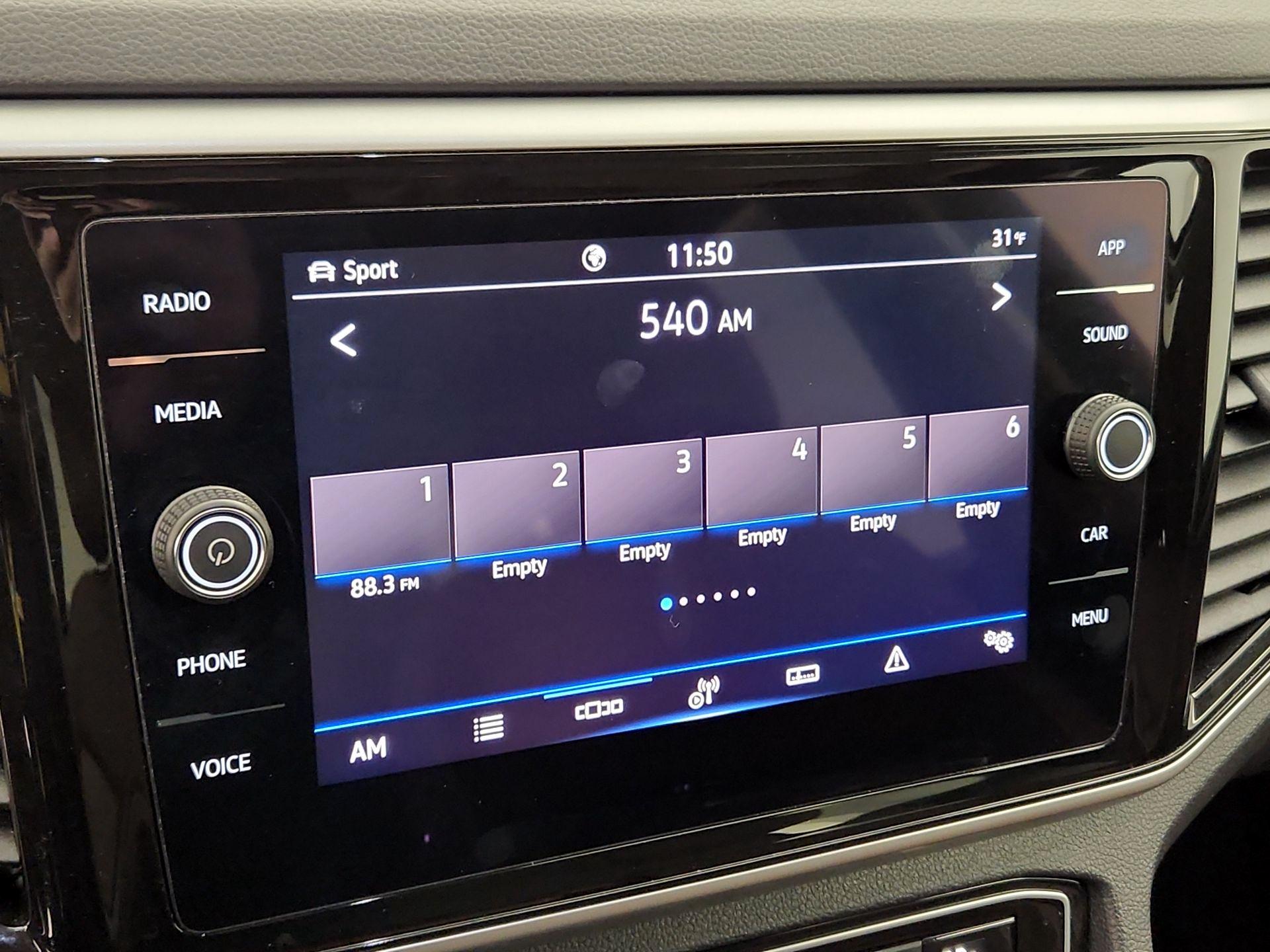 Thumbnail: 2022 Volkswagen Atlas - 16