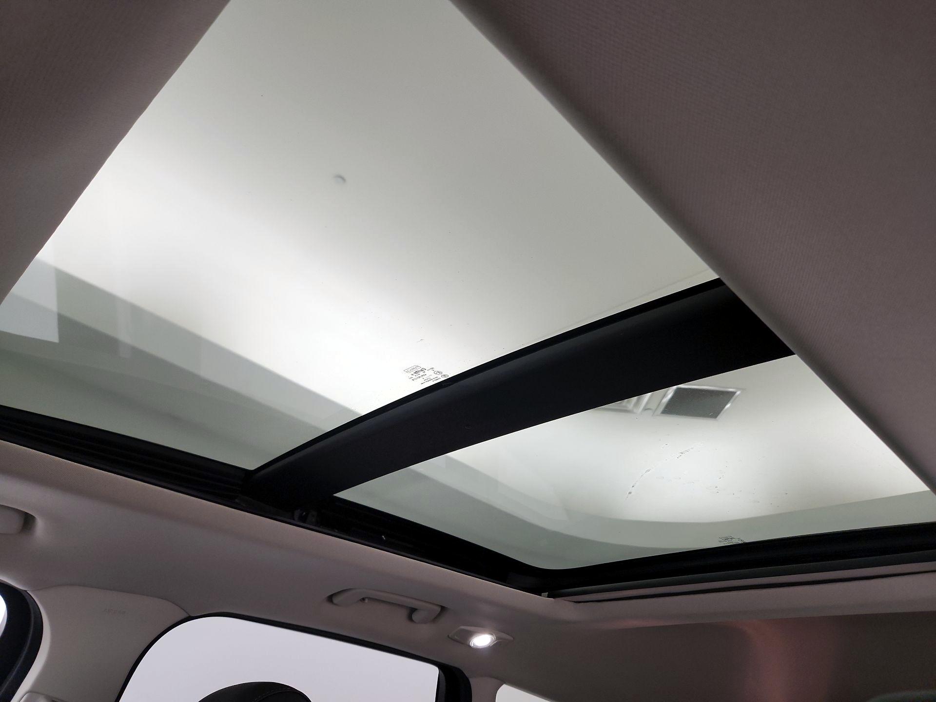 Thumbnail: 2015 Ford Escape - 20