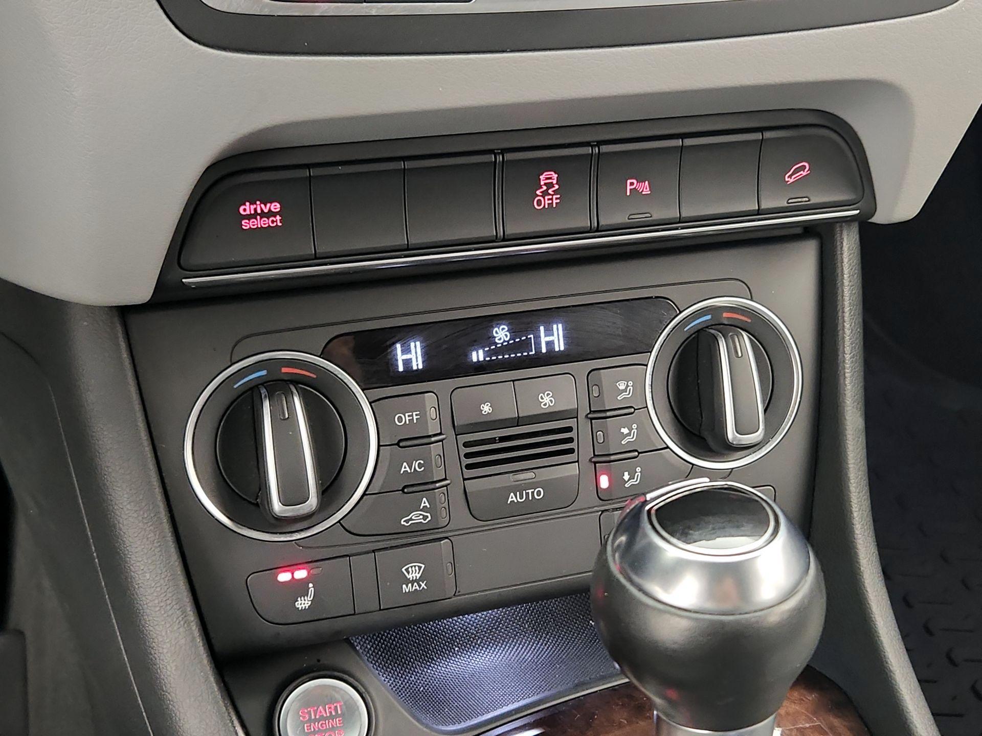 Thumbnail: 2023 Acura MDX - 16