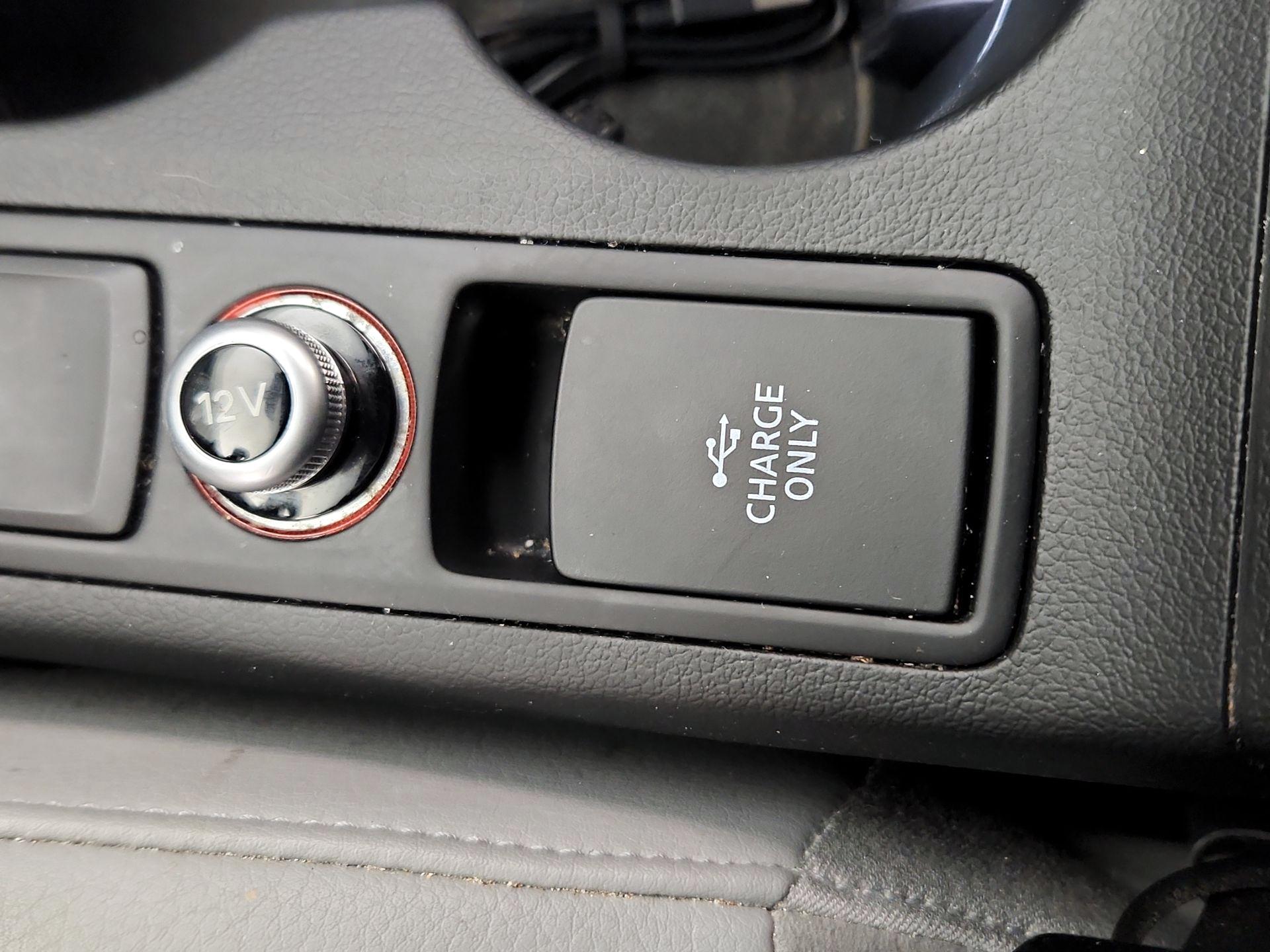 Thumbnail: 2023 Acura MDX - 18