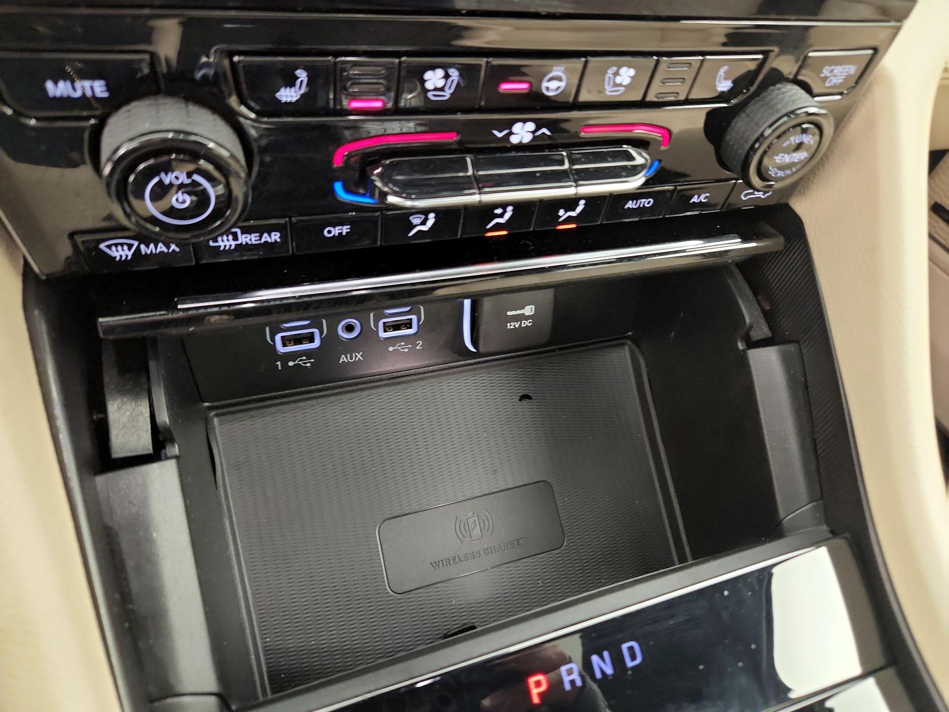 Thumbnail: 2024 Jeep Grand Cherokee - 17