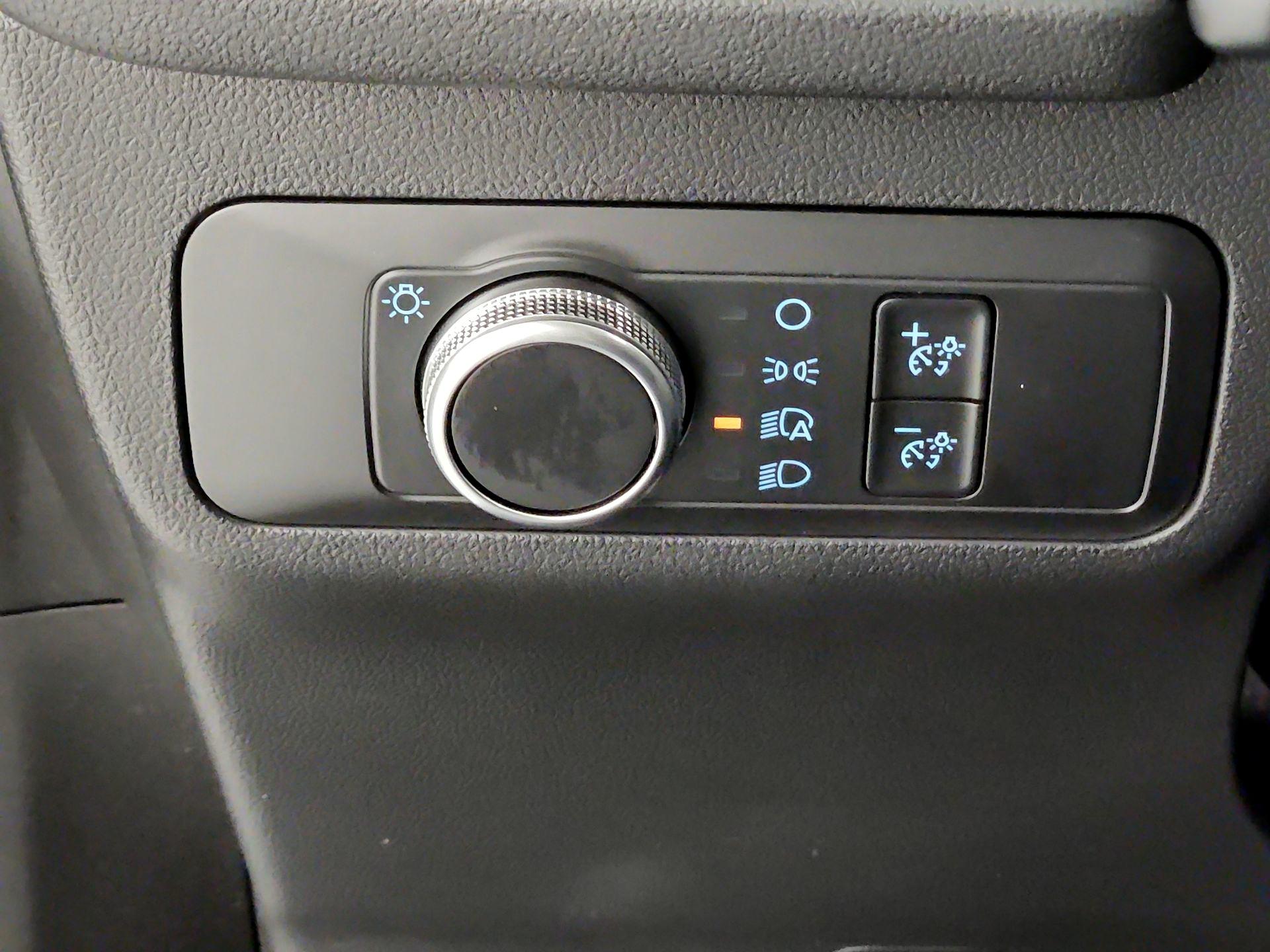 Thumbnail: 2020 Ford Escape - 13