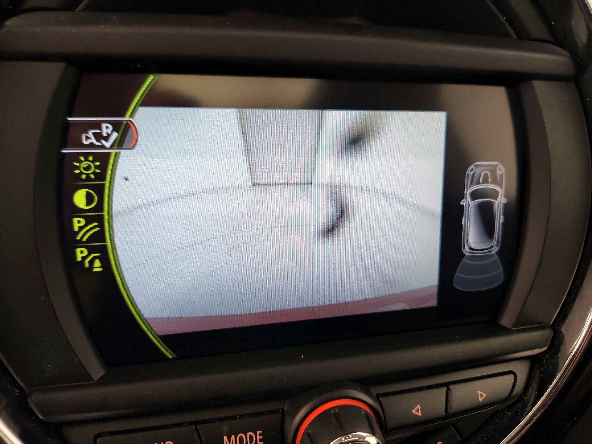 Thumbnail: 2017 MINI Cooper Hardtop - 14