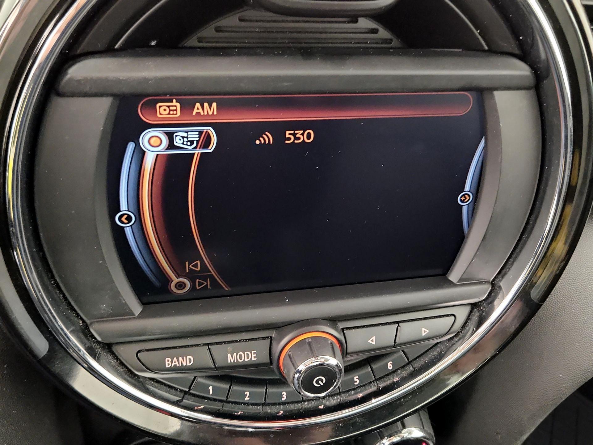 Thumbnail: 2017 MINI Cooper Hardtop - 15