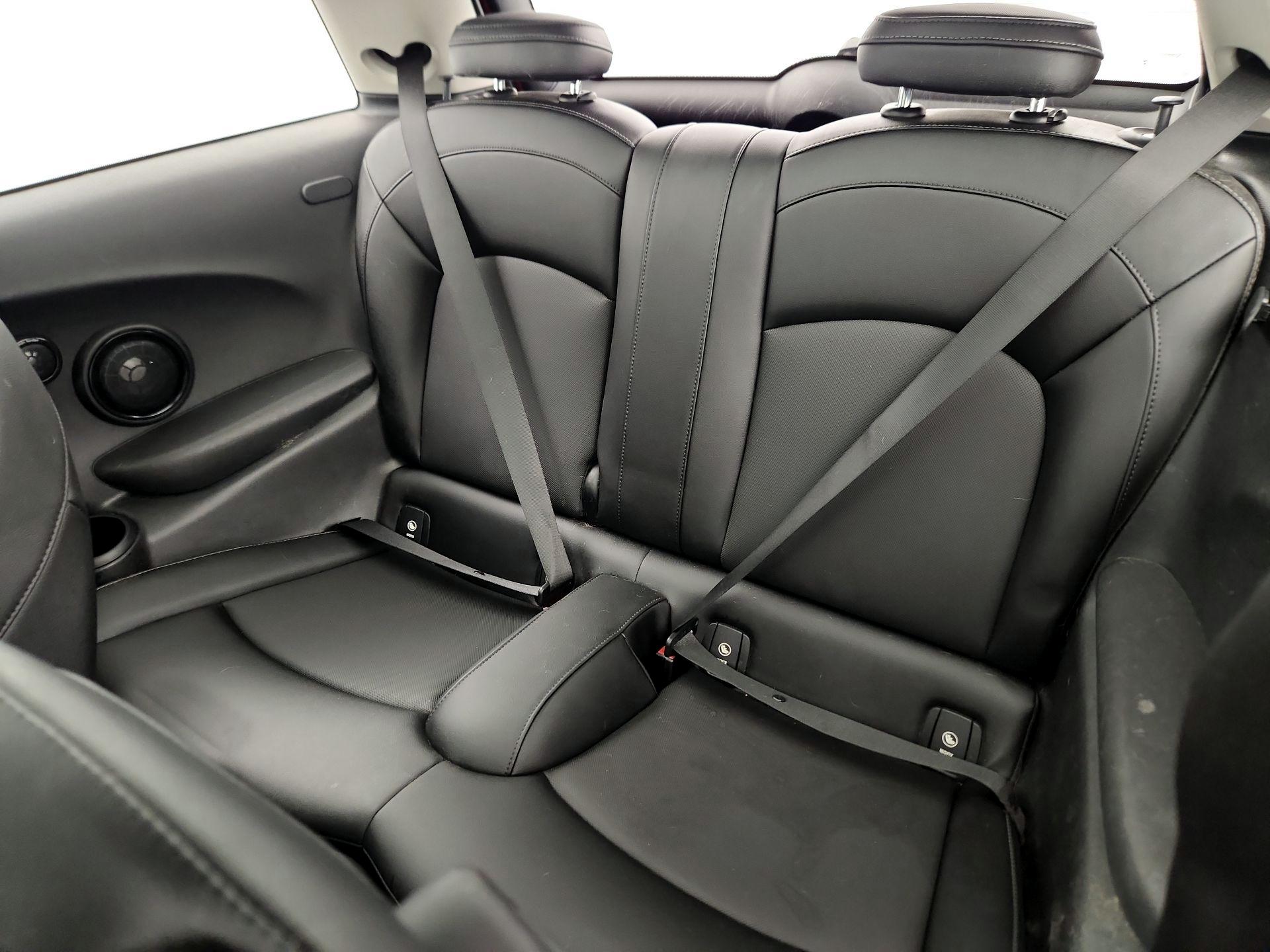 Thumbnail: 2017 MINI Cooper Hardtop - 20