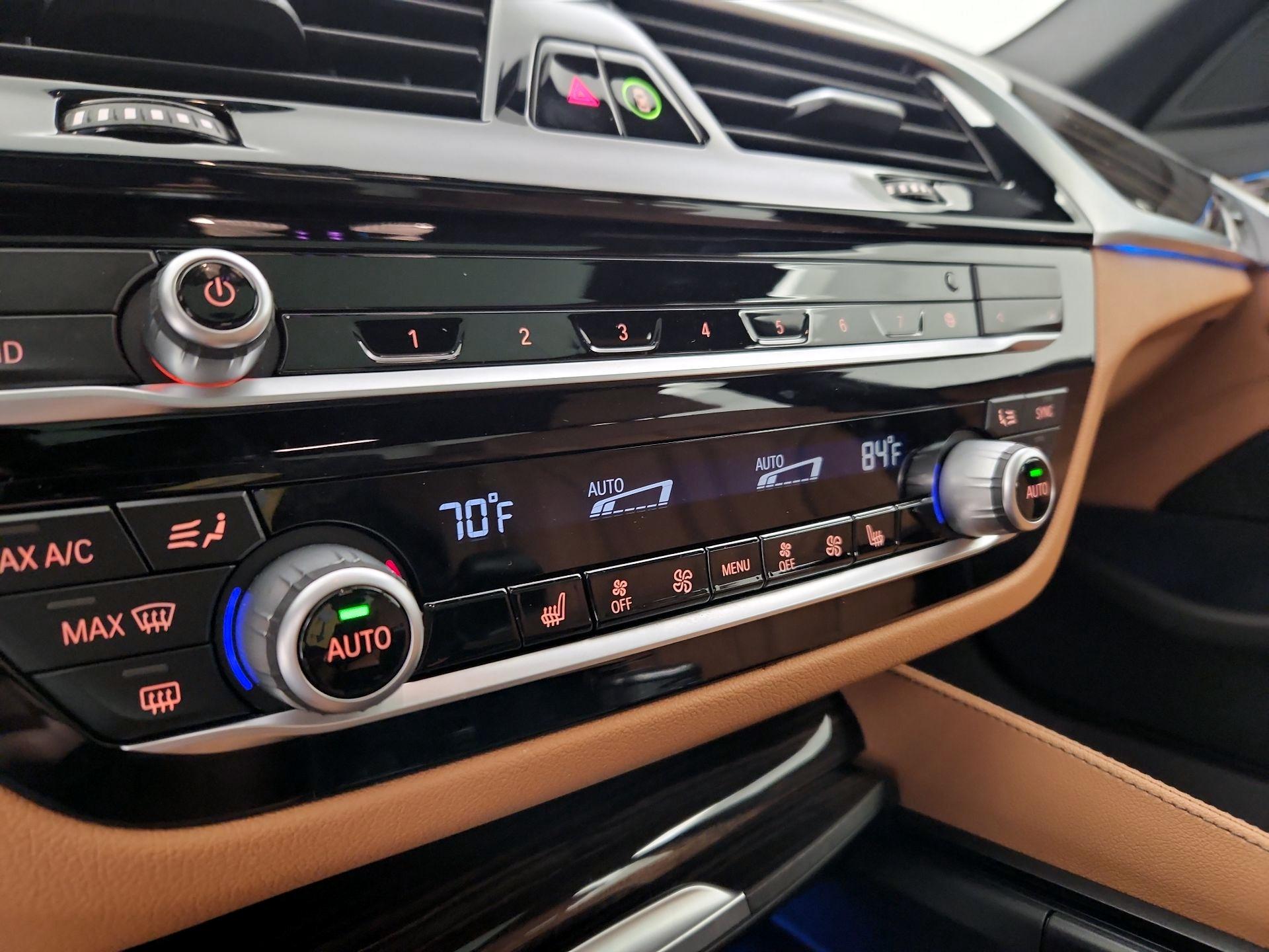 Thumbnail: 2020 BMW 5 Series - 17