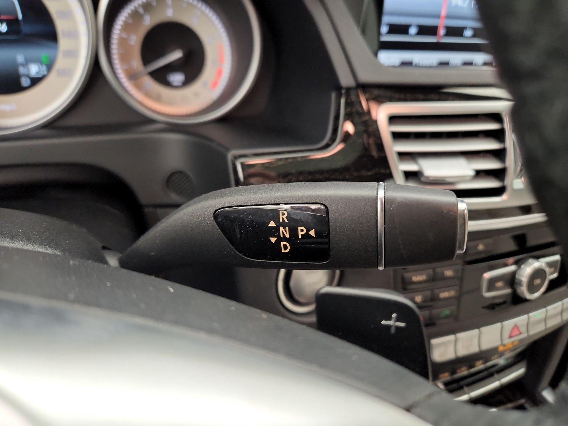 Thumbnail: 2015 Mercedes-Benz E-Class - 17