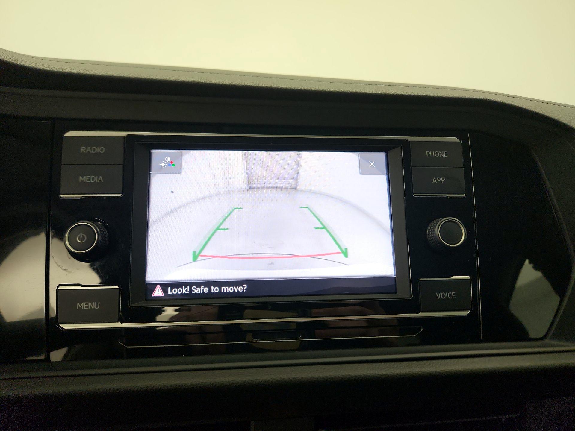 Thumbnail: 2023 Volkswagen Jetta - 14