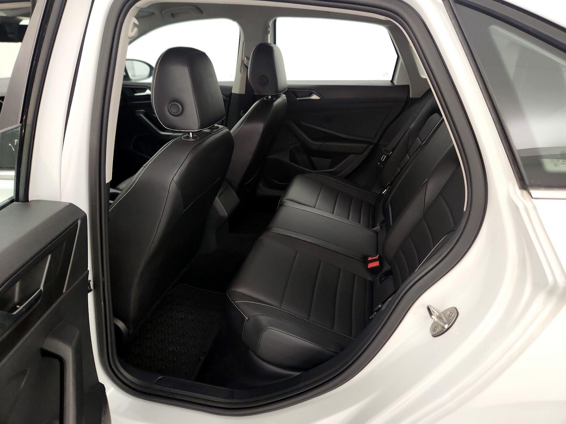 Thumbnail: 2023 Volkswagen Jetta - 19