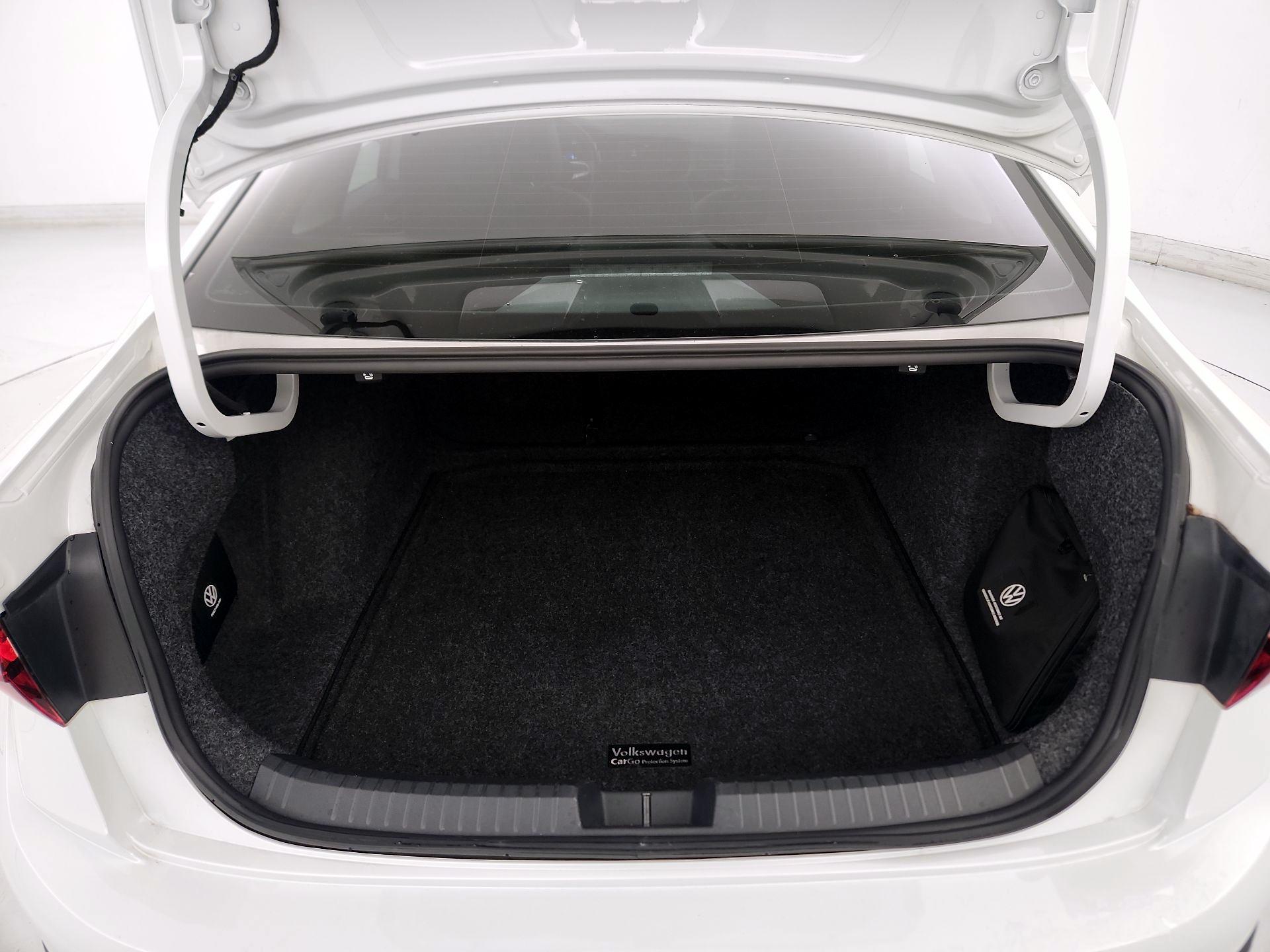 Thumbnail: 2023 Volkswagen Jetta - 20