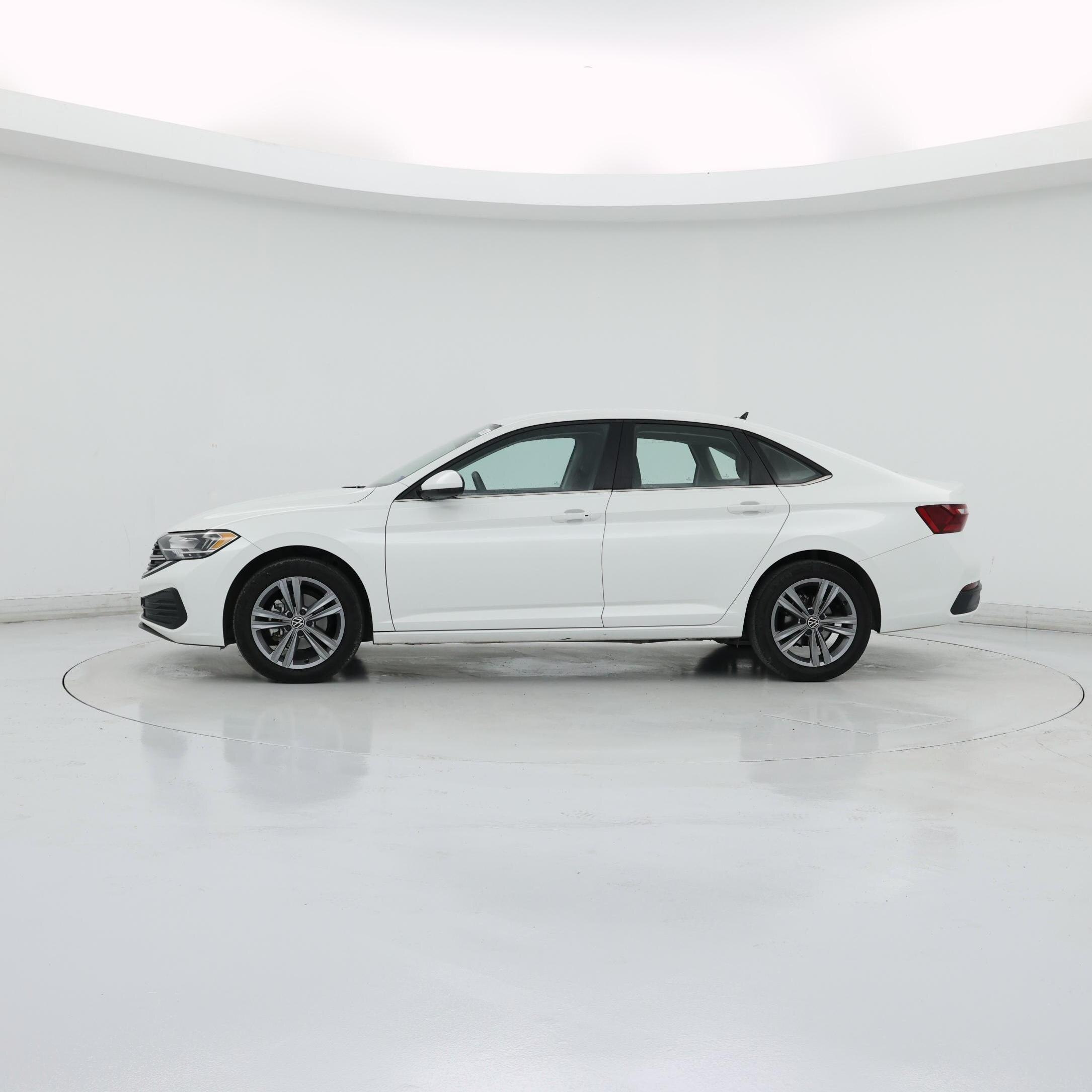 Thumbnail: 2023 Volkswagen Jetta - 3