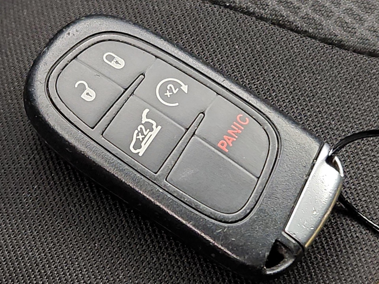 2016 Jeep Cherokee Latitude - Photo 18