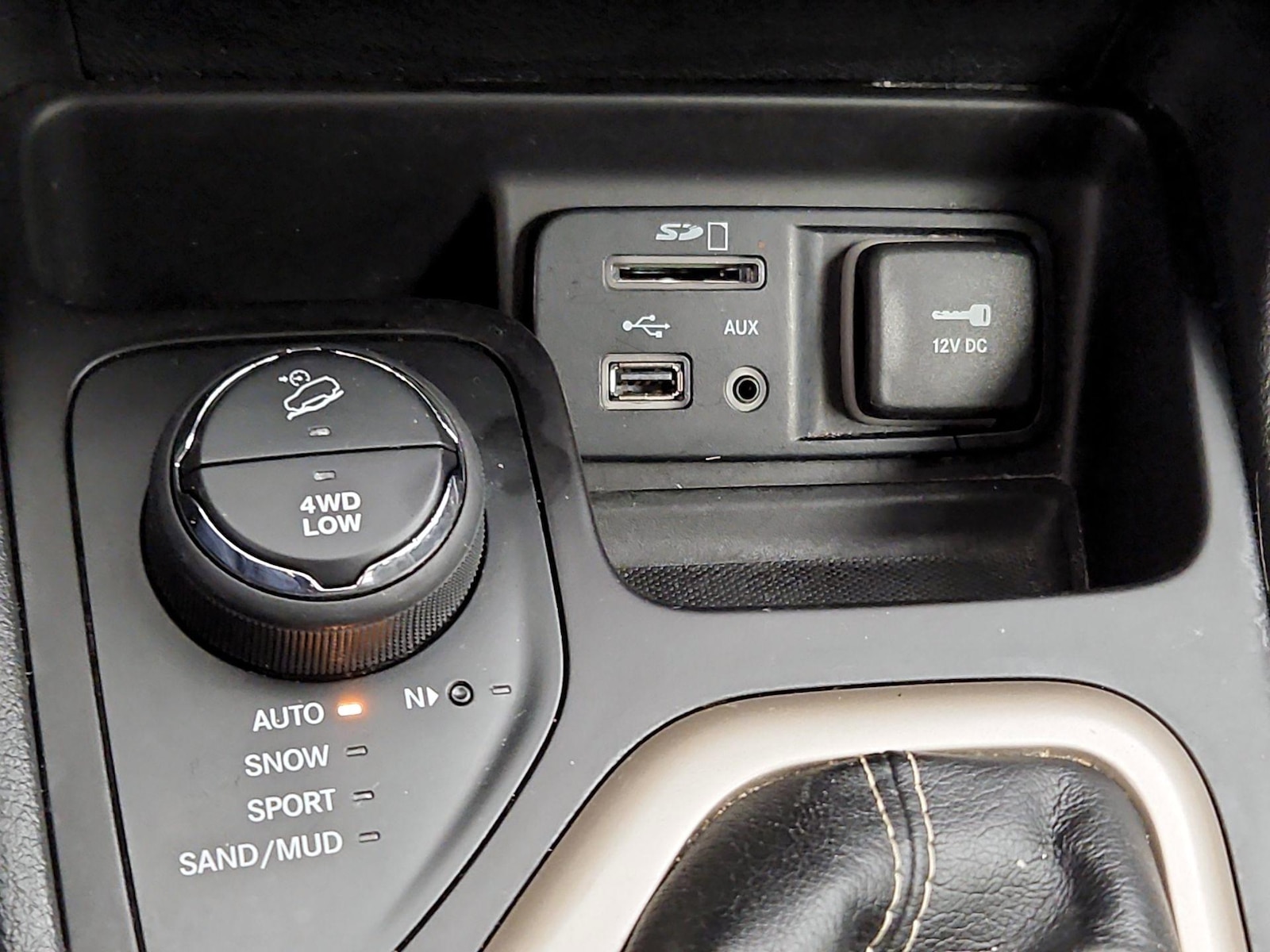 2016 Jeep Cherokee Latitude - Photo 24