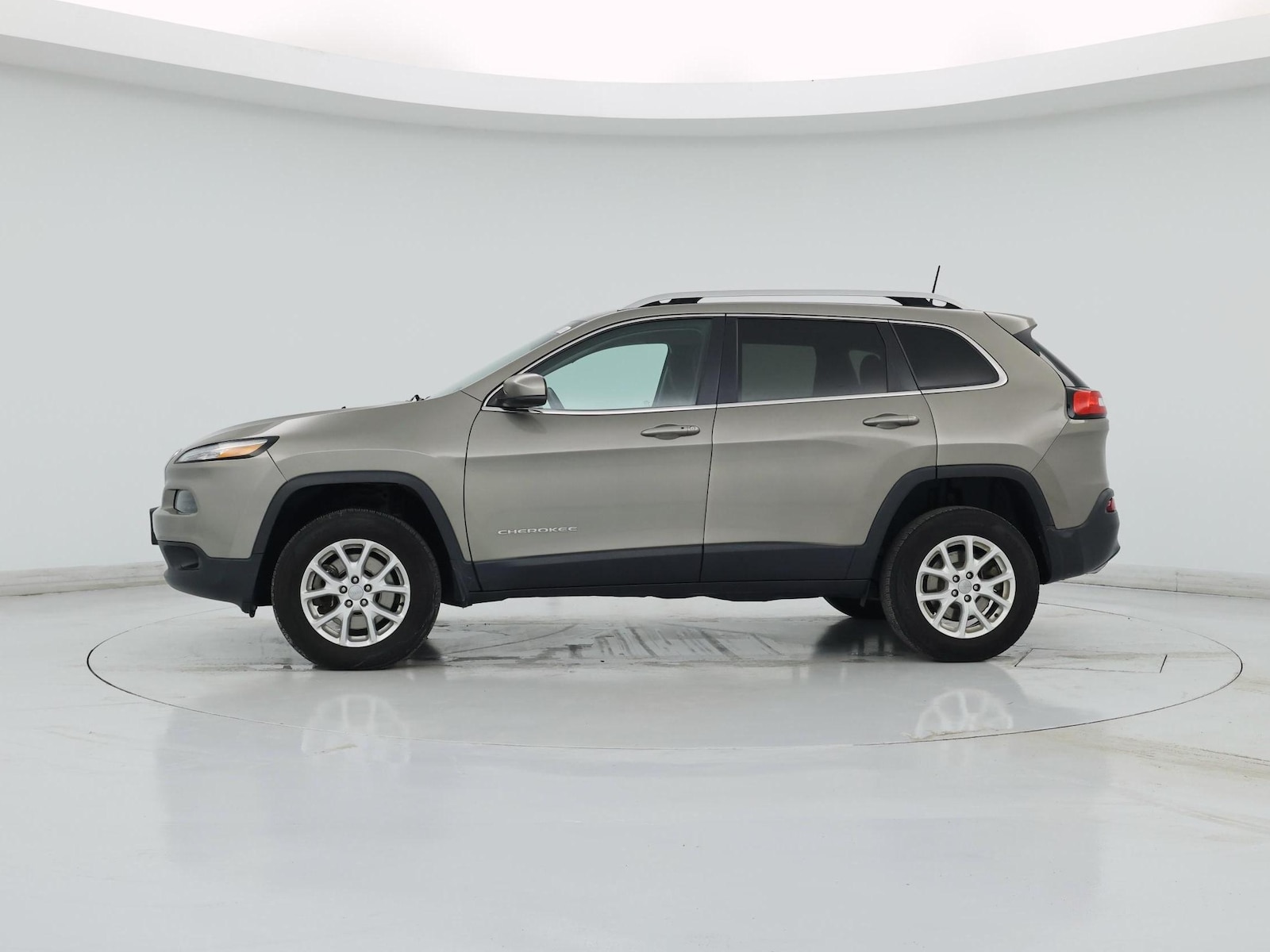 2016 Jeep Cherokee Latitude - Photo 4
