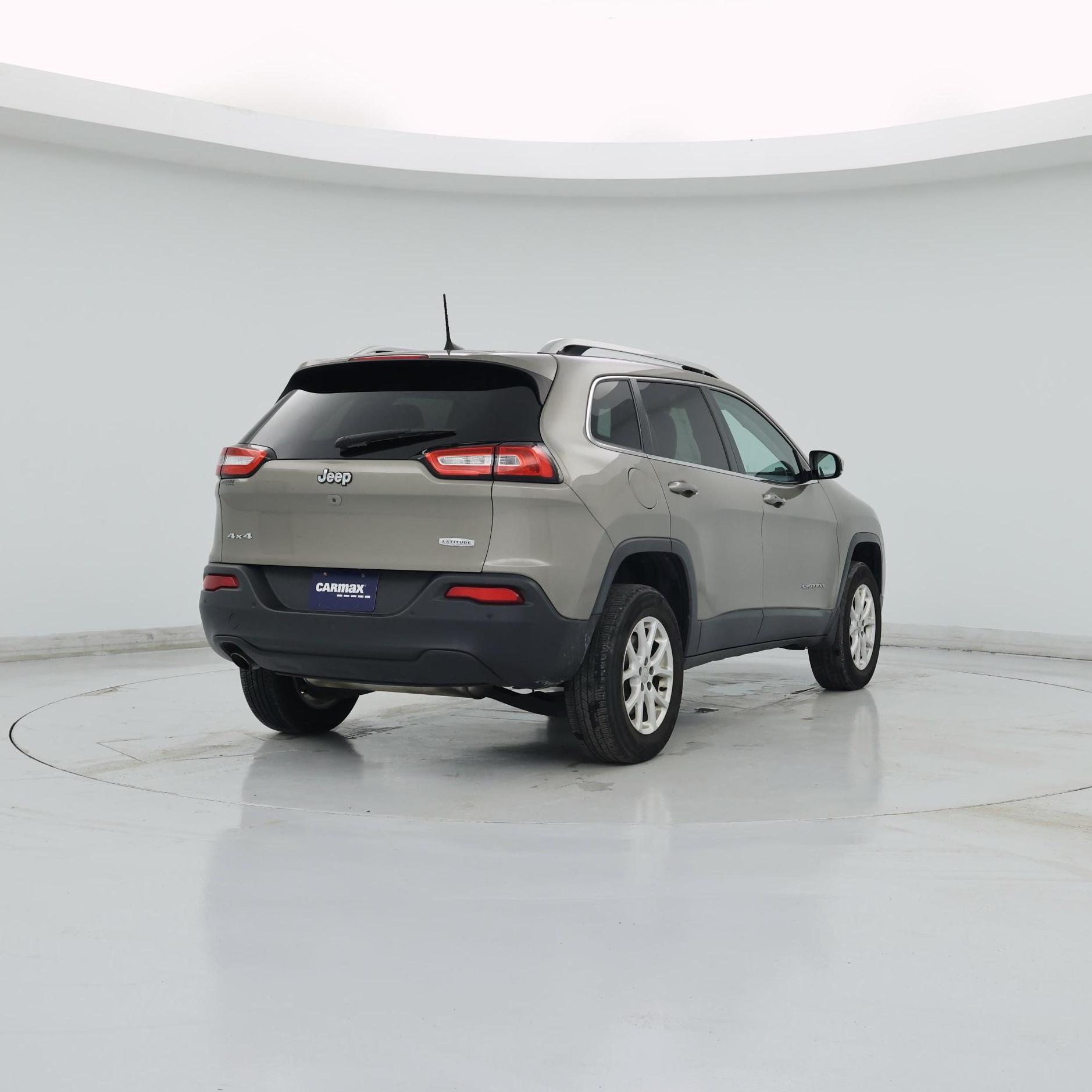 Thumbnail: 2016 Jeep Cherokee - 8