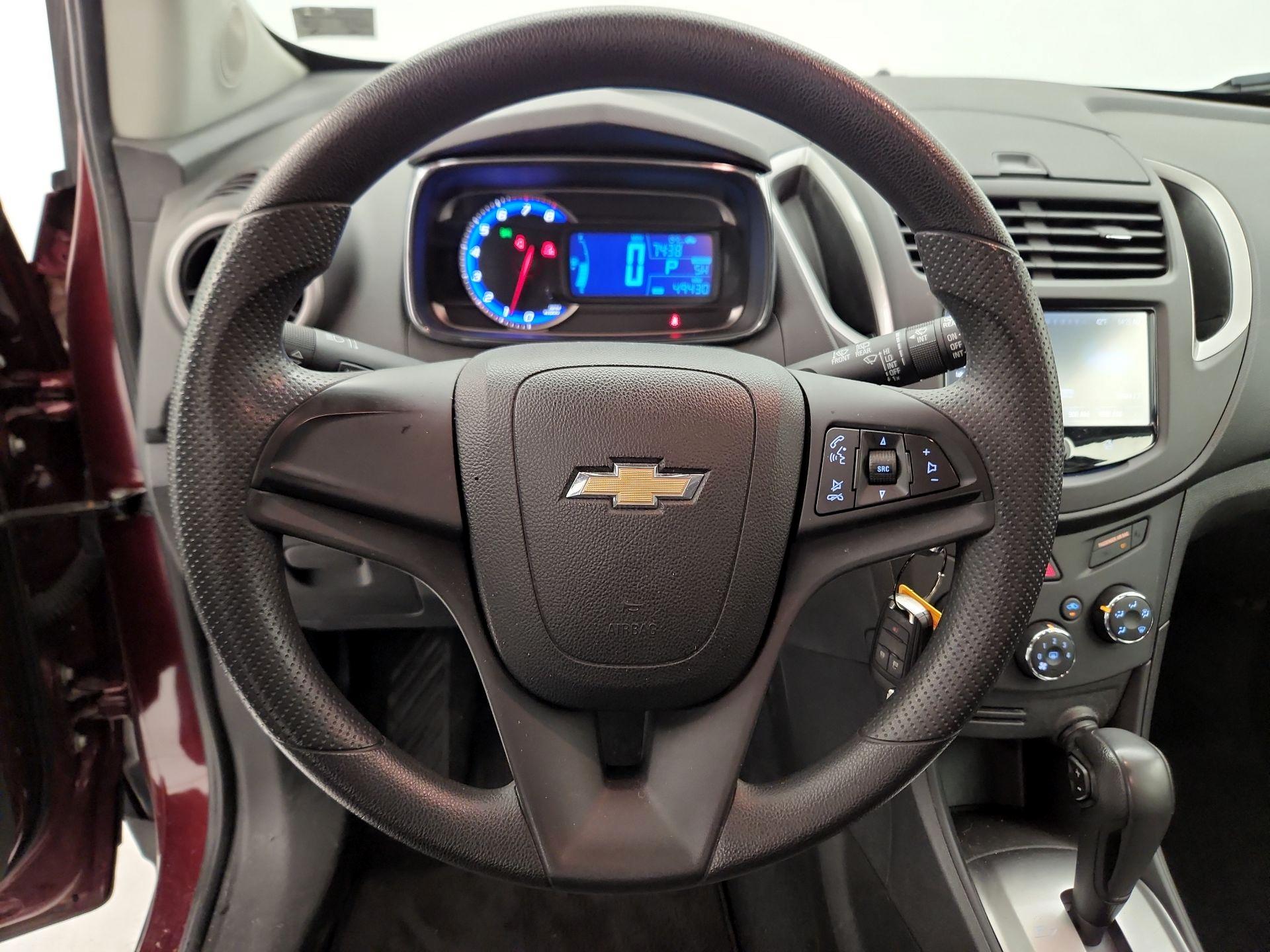 Thumbnail: 2016 Chevrolet Trax - 10