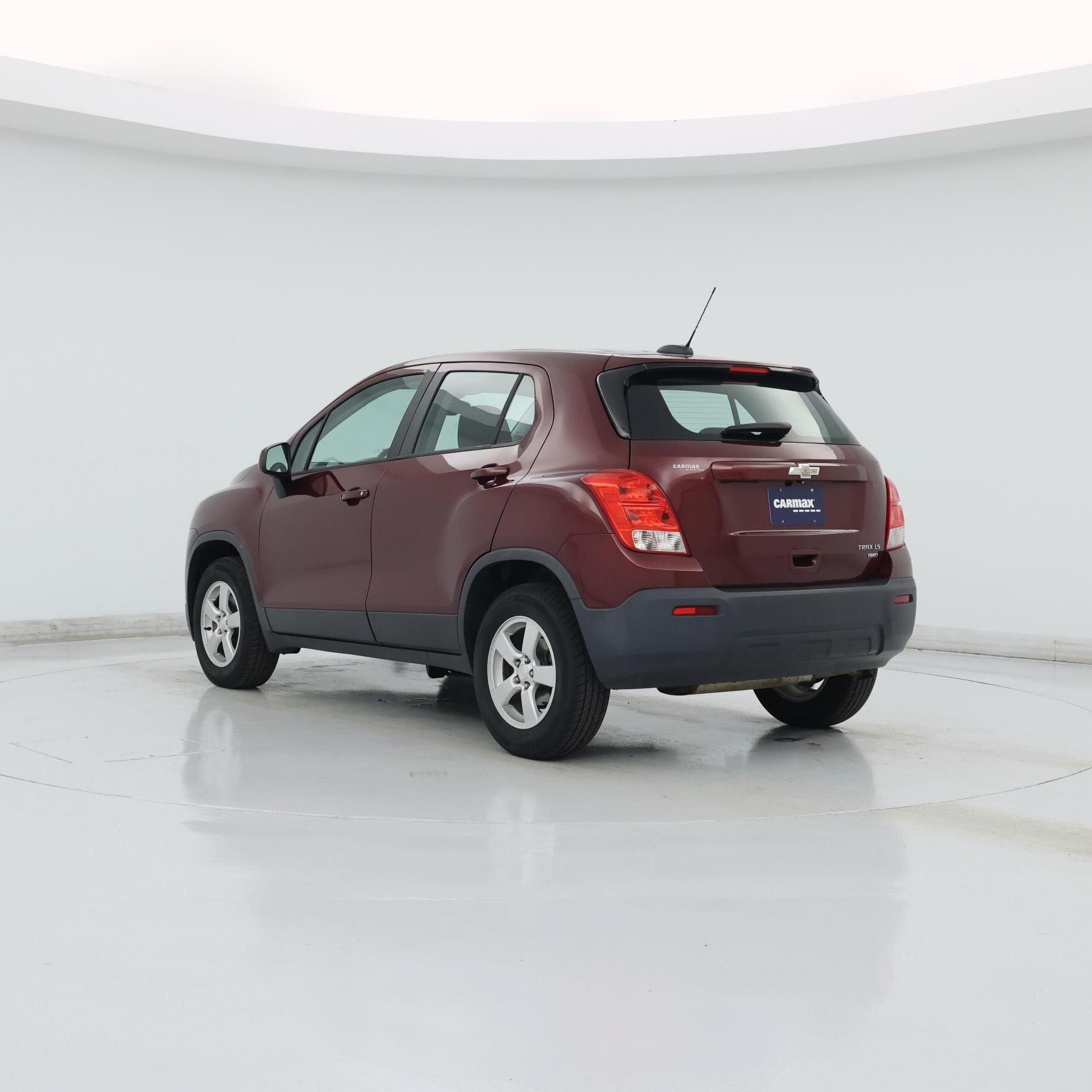 Thumbnail: 2016 Chevrolet Trax - 2