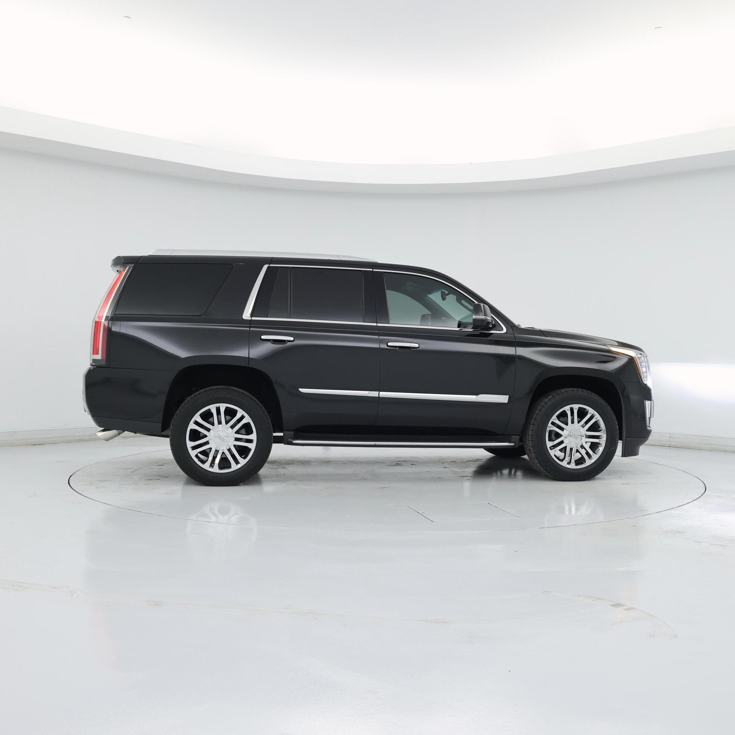 Thumbnail: 2017 Cadillac Escalade - 7