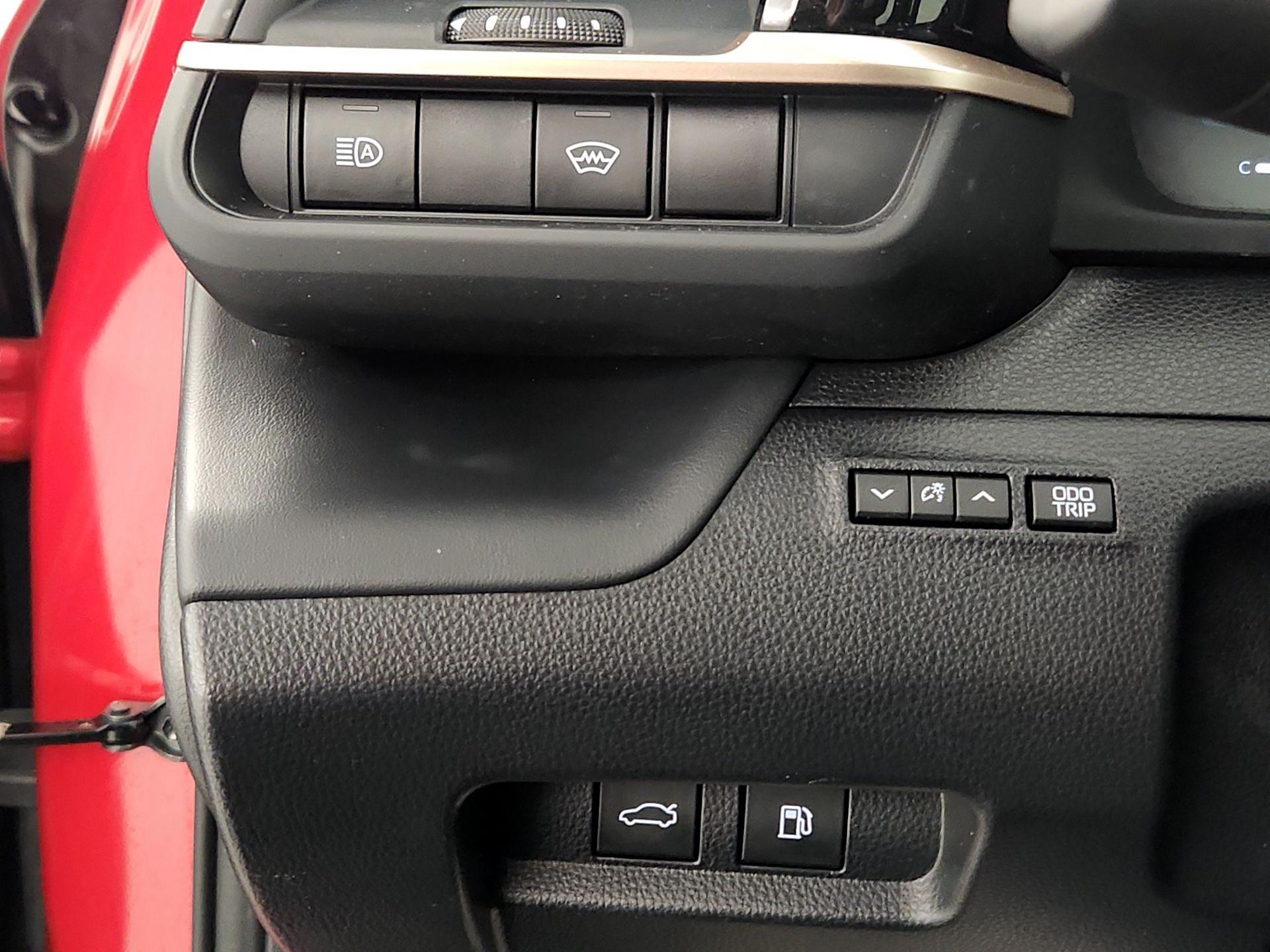 Thumbnail: 2023 Toyota Crown - 13