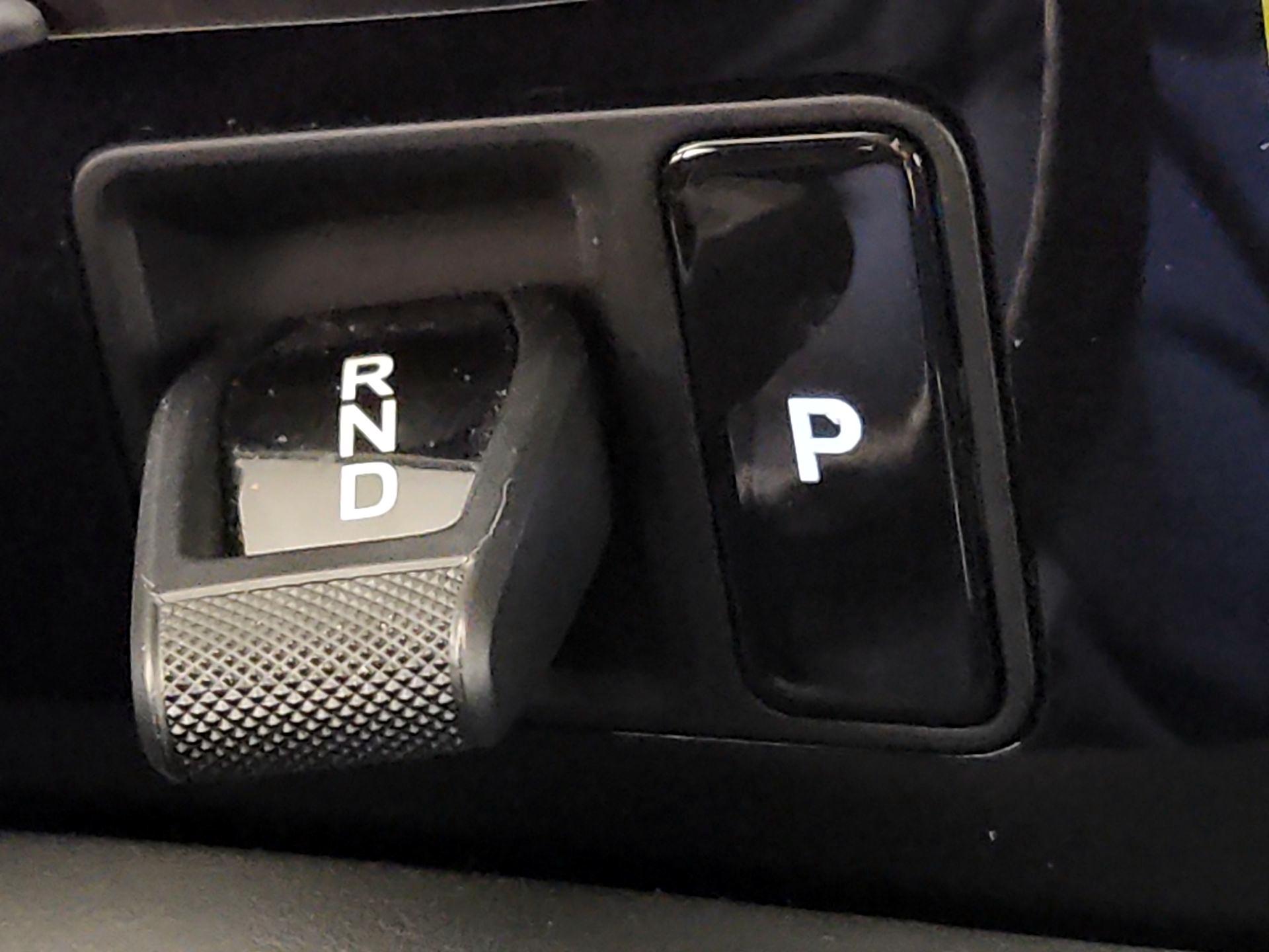 Thumbnail: 2021 Porsche Taycan - 17