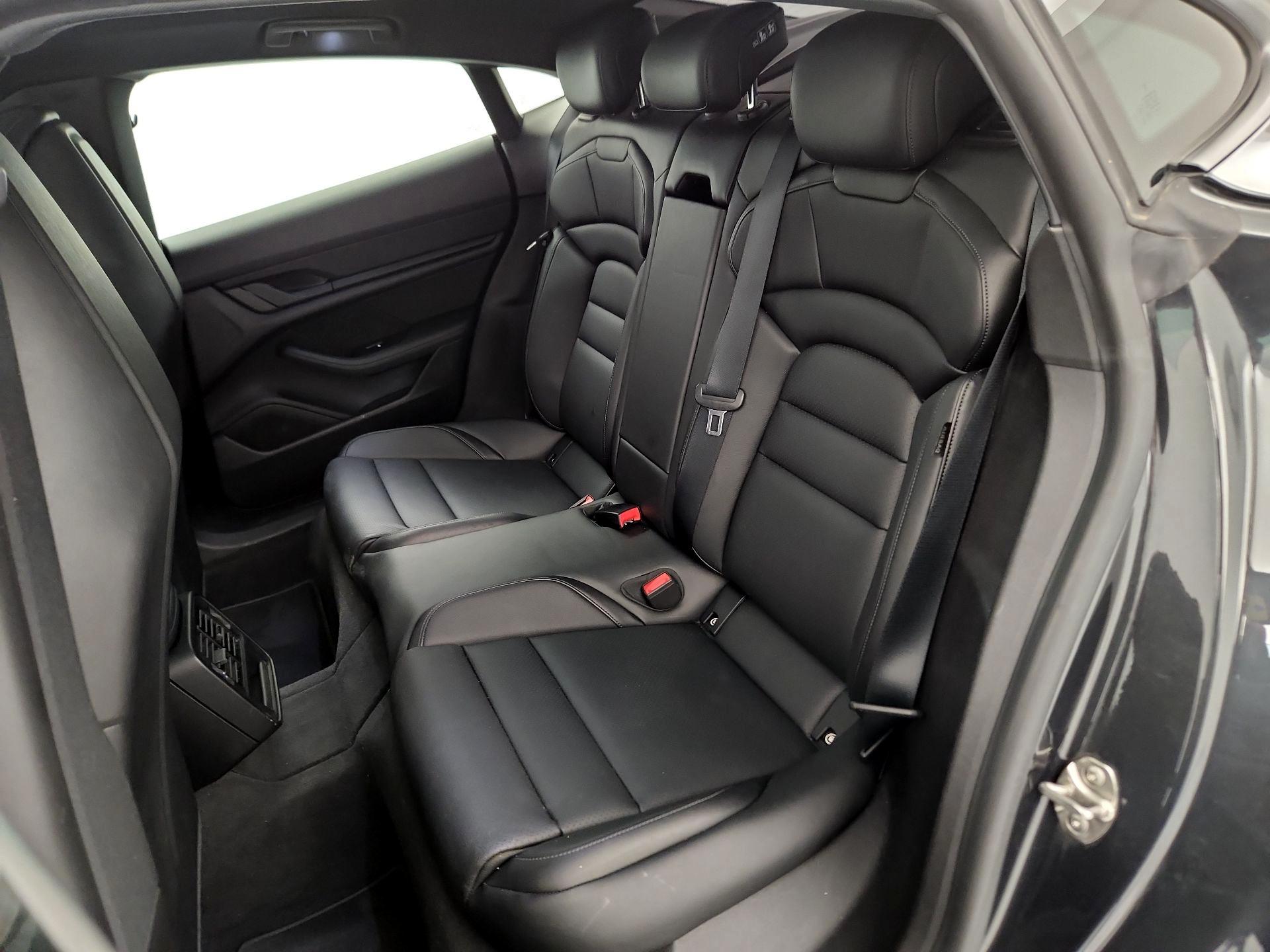 Thumbnail: 2021 Porsche Taycan - 20