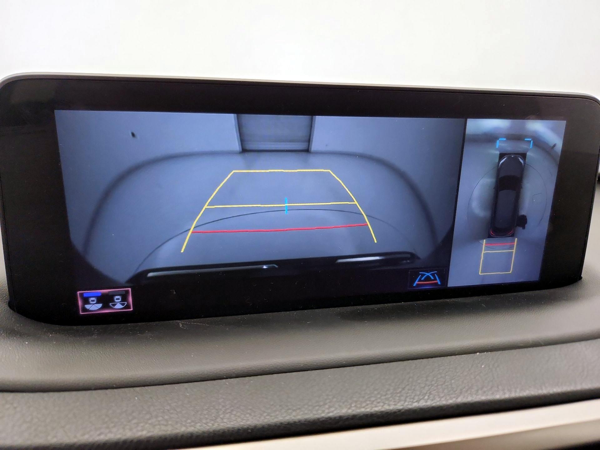 Thumbnail: 2021 Lexus RX - 15