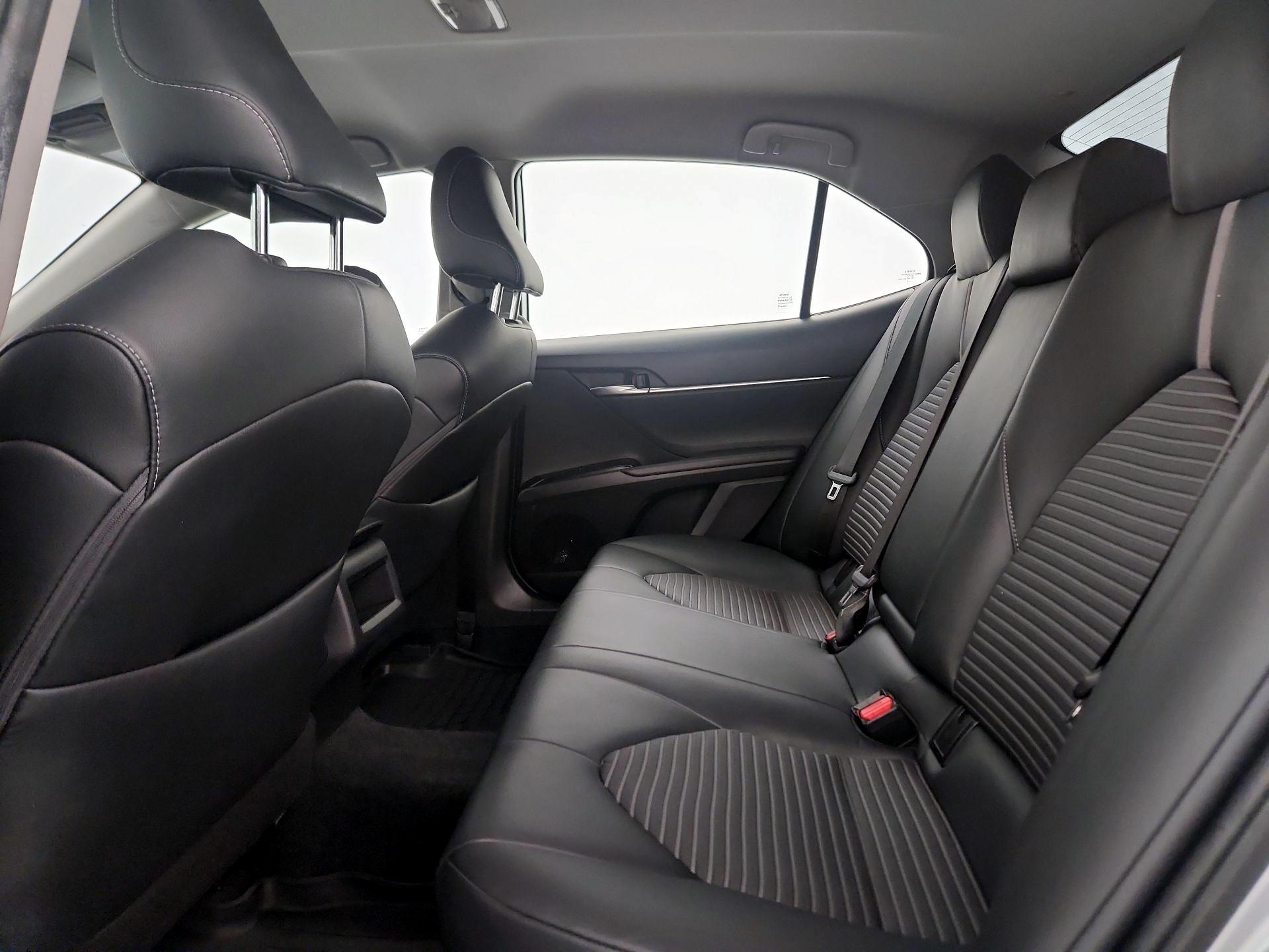 Thumbnail: 2019 Toyota Camry - 18