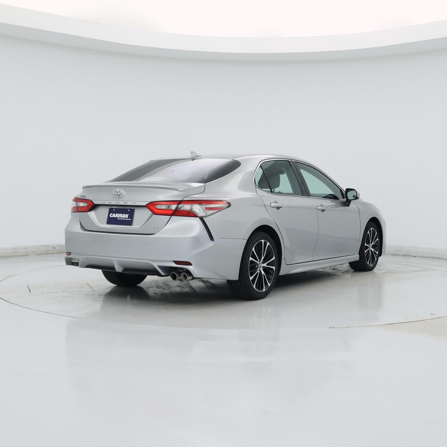 Thumbnail: 2019 Toyota Camry - 8