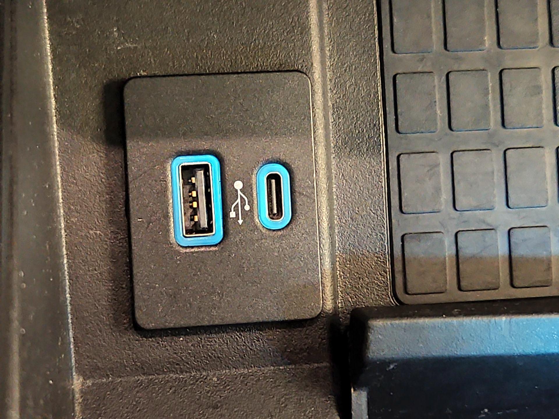 Thumbnail: 2020 Ford Expedition - 19