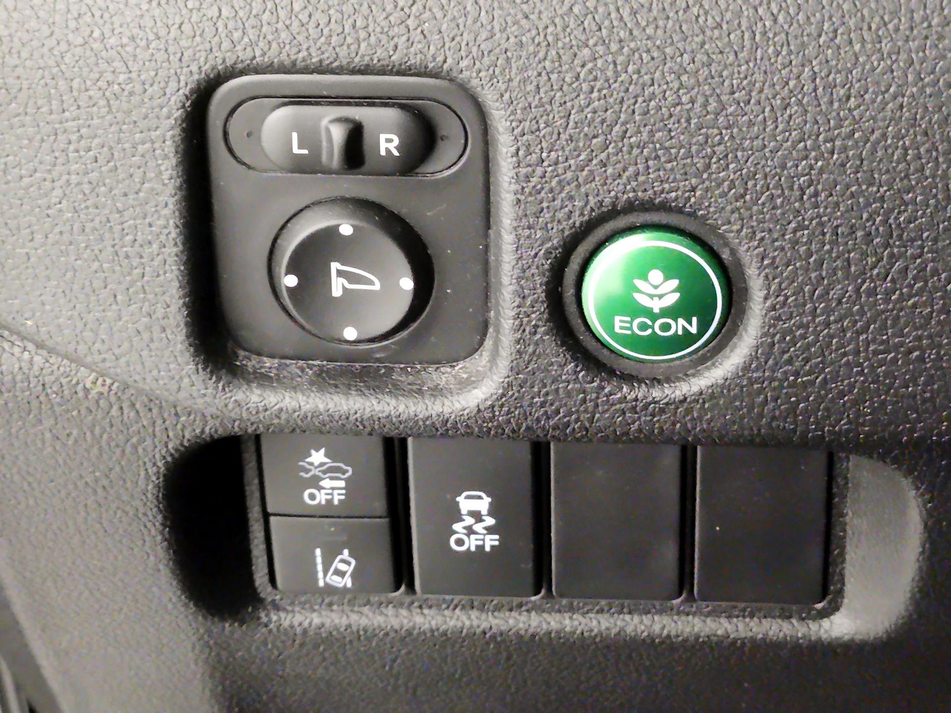 Thumbnail: 2019 Honda Pilot - 13